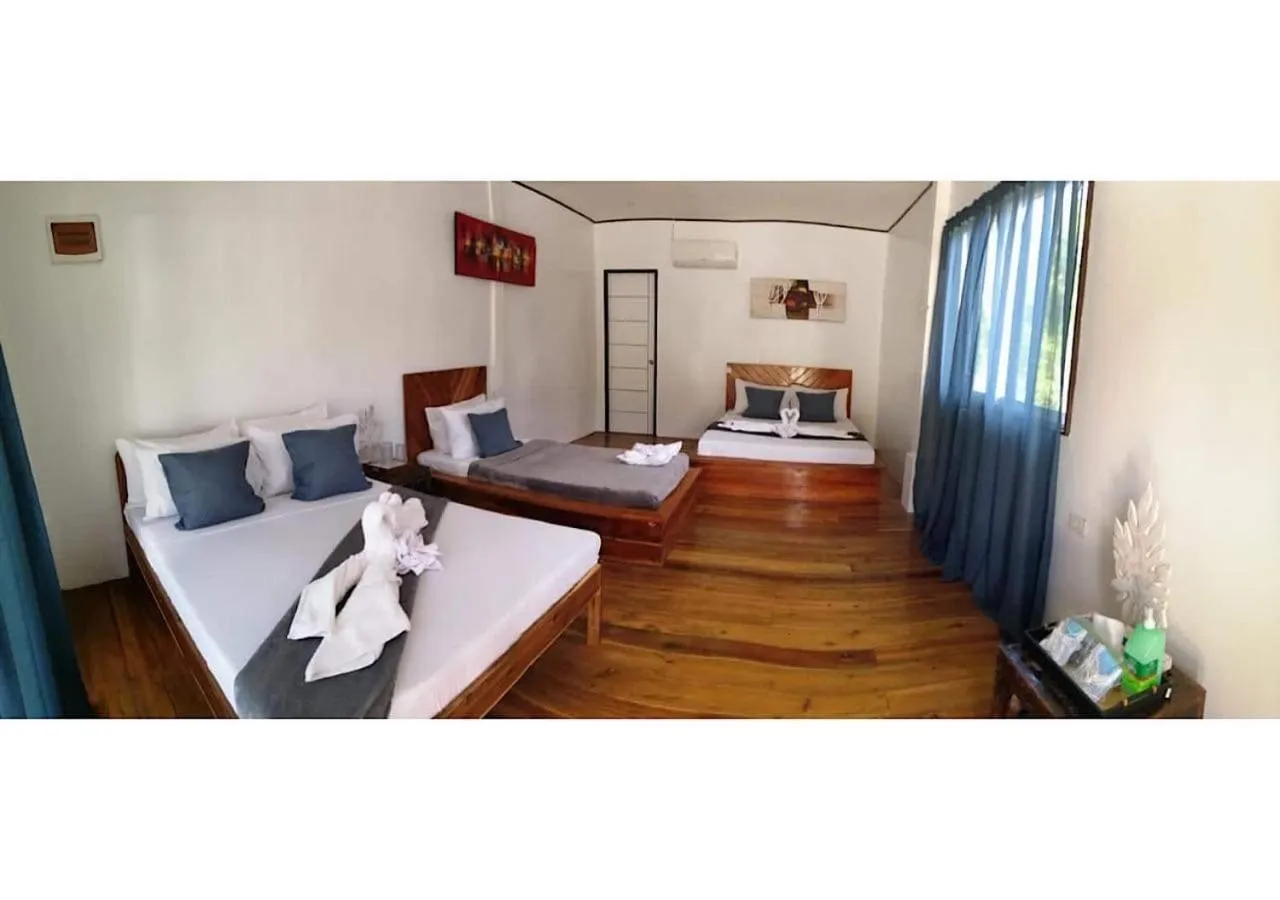 Bedroom, Bed in Keira Backpackers