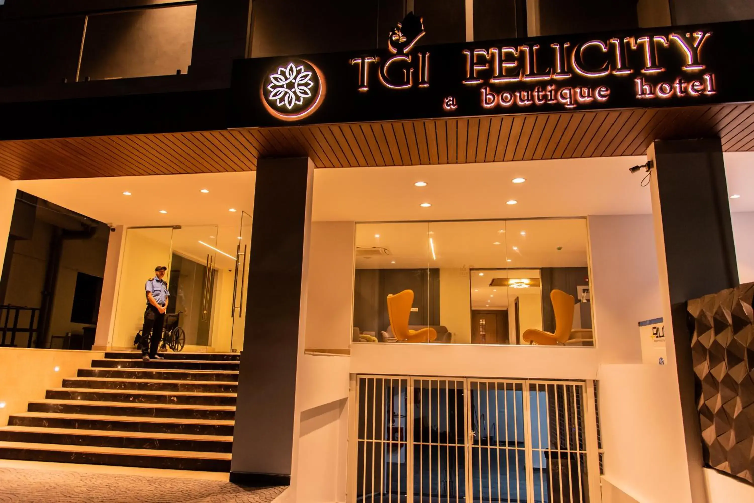 Facade/entrance in TGI Felicity Facade/entrance in TGI Felicity