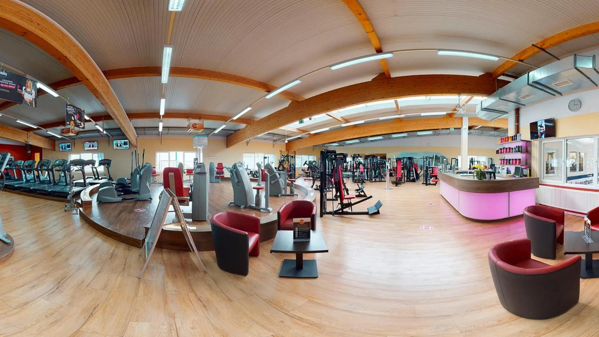 Fitness centre/facilities in Sporthotel Neuruppin - Apartmenthaus mit Ferienwohnungen