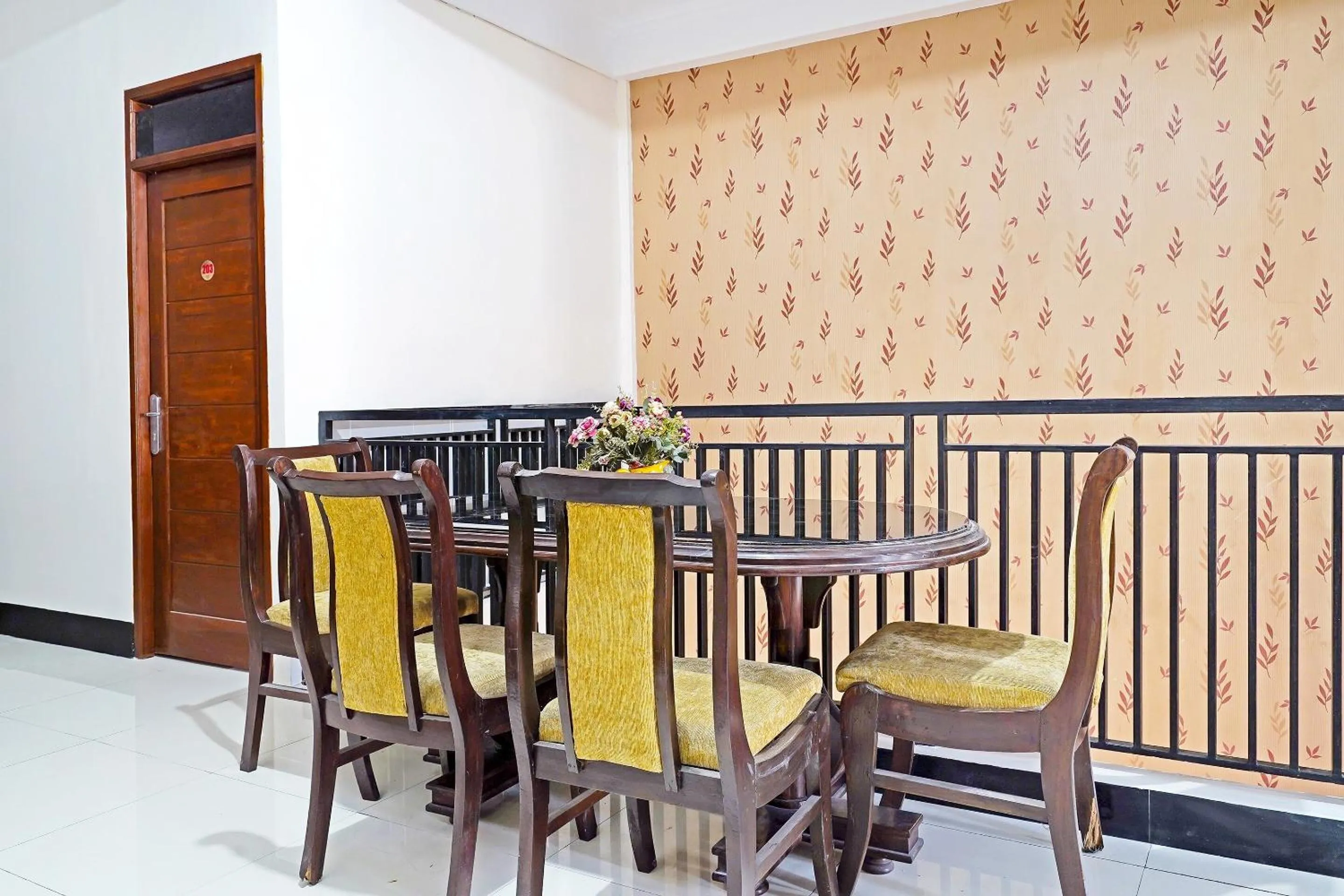 Lobby or reception in Hotel O Jawara Guest House Syariah