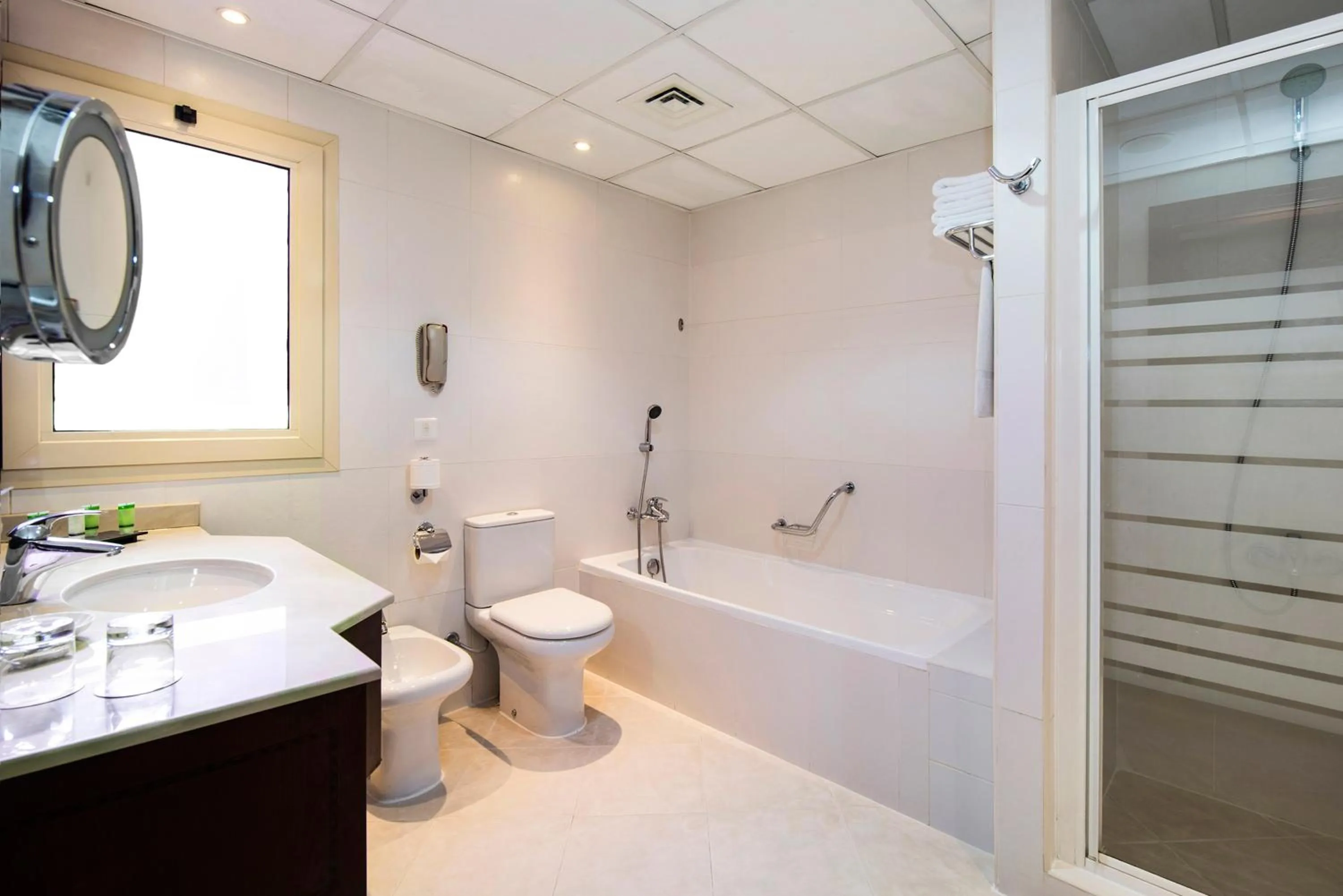 Bathroom in Al Hamra Village Hotel