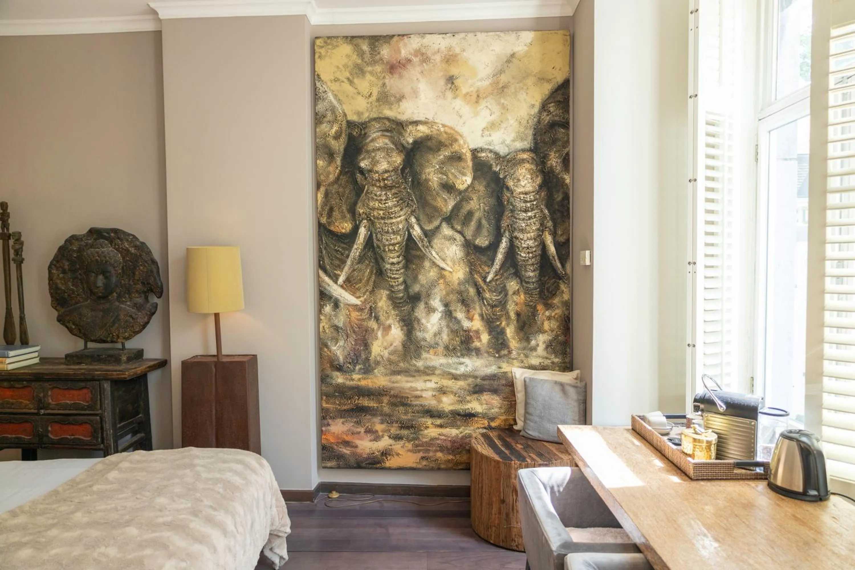 Decorative detail, Bed in Bouteaque Hotel