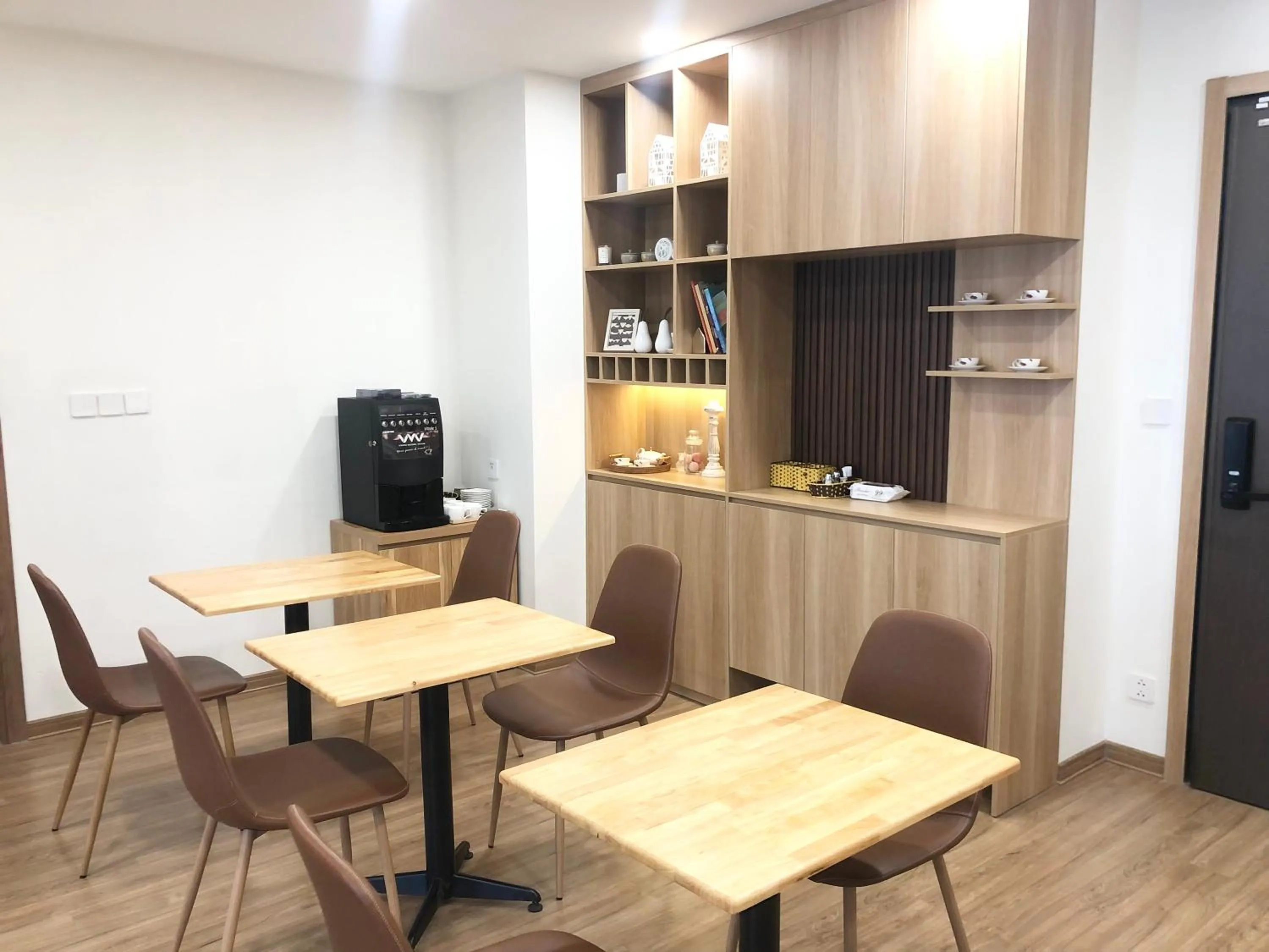 Breakfast in Five Star Westlake 1st-4th Floors Hotel & Serviced Apartment