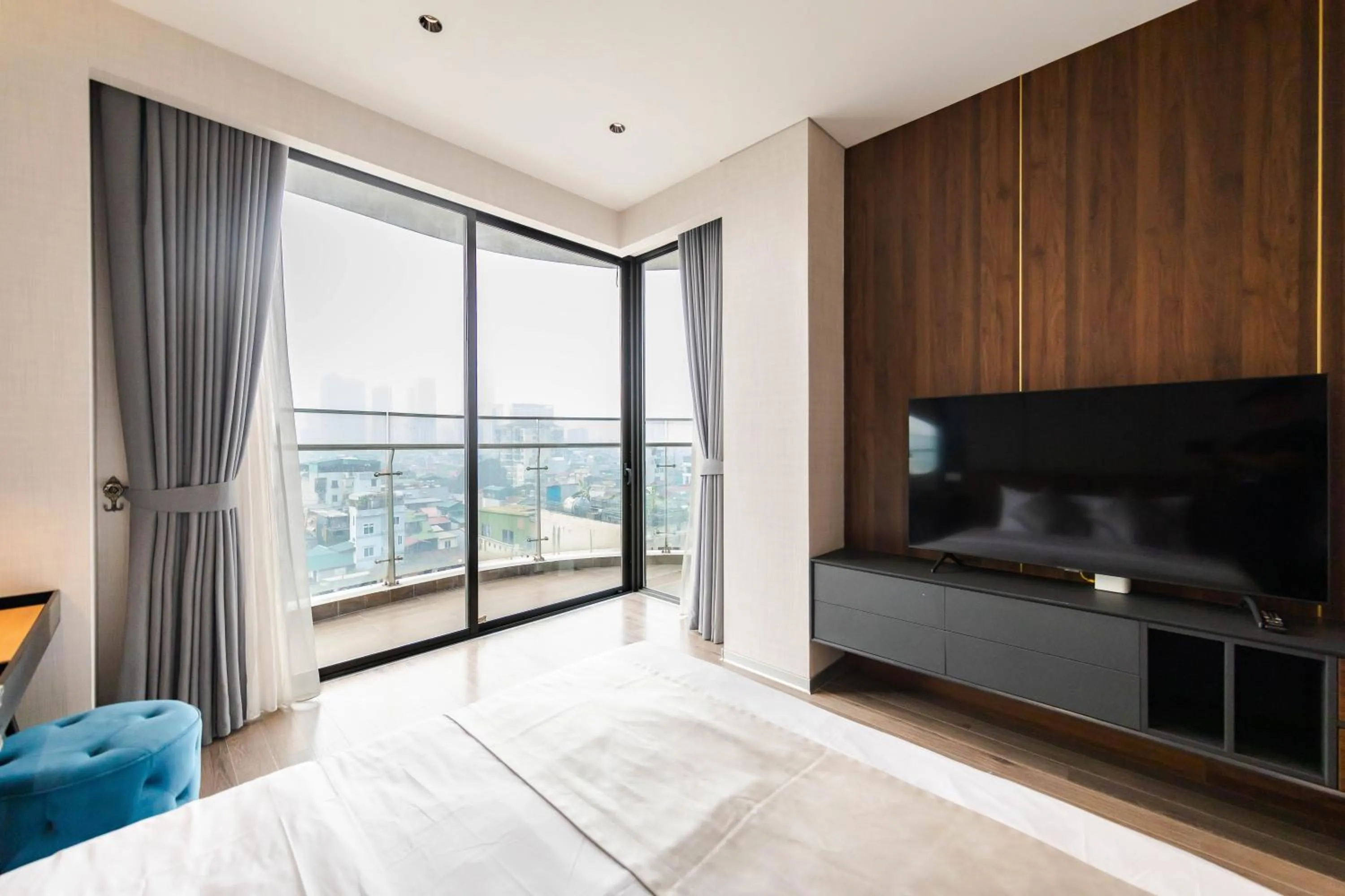 Bed in Five Star Westlake 1st-4th Floors Hotel & Serviced Apartment