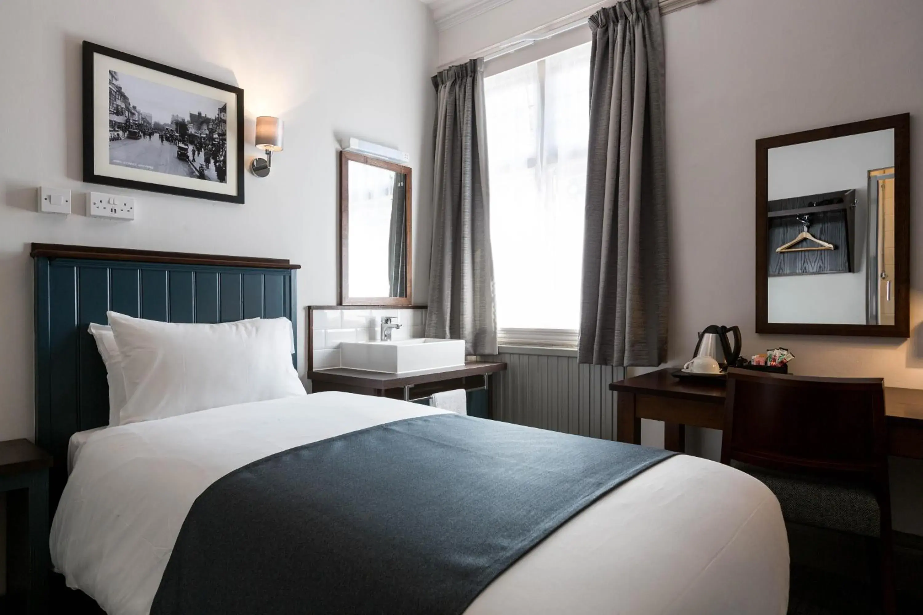 Single Room with Shared Bathroom in Southern Cross Single Room with Shared Bathroom in Southern Cross