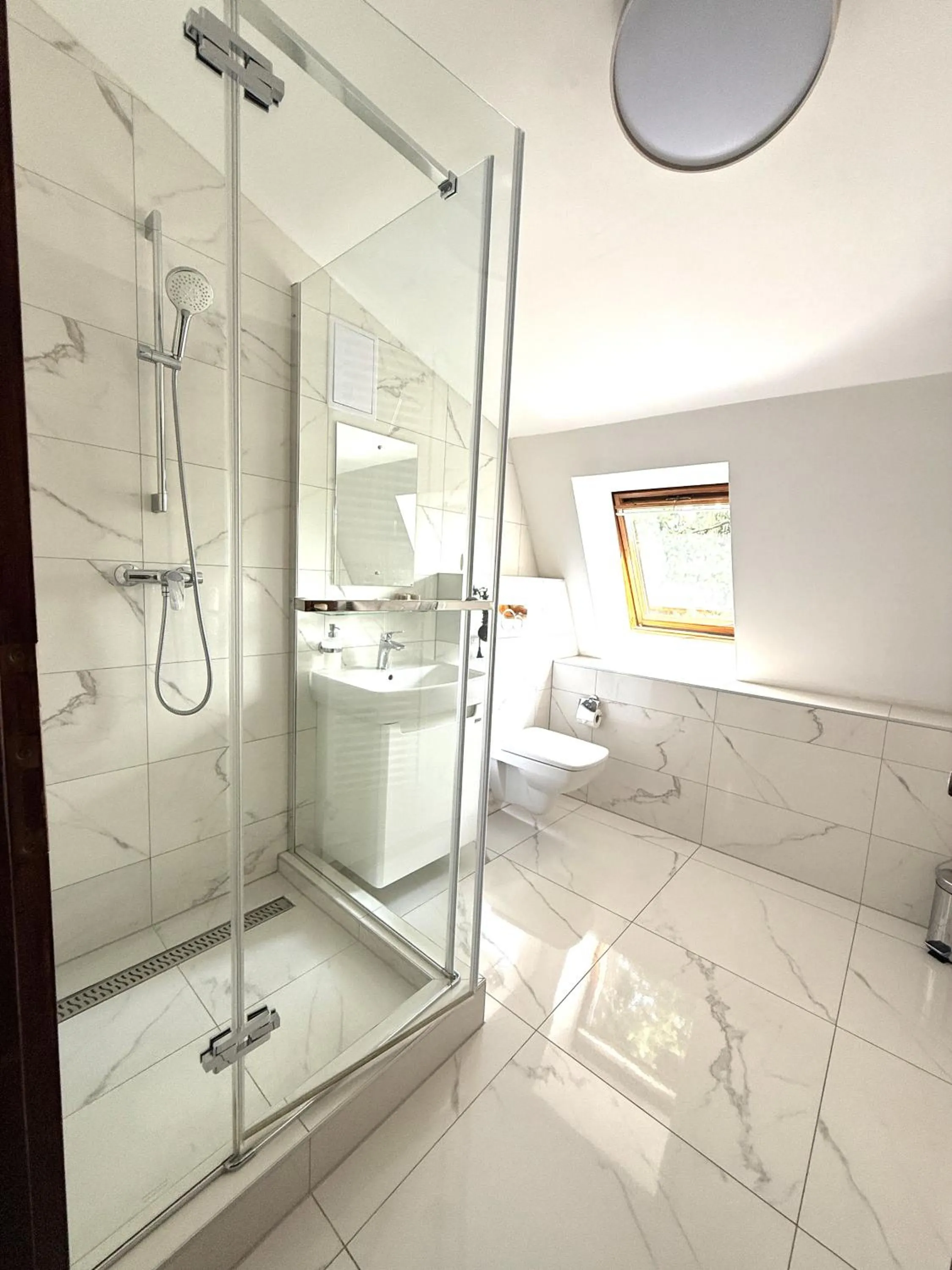 Shower in Zámocká koruna u Hoffera