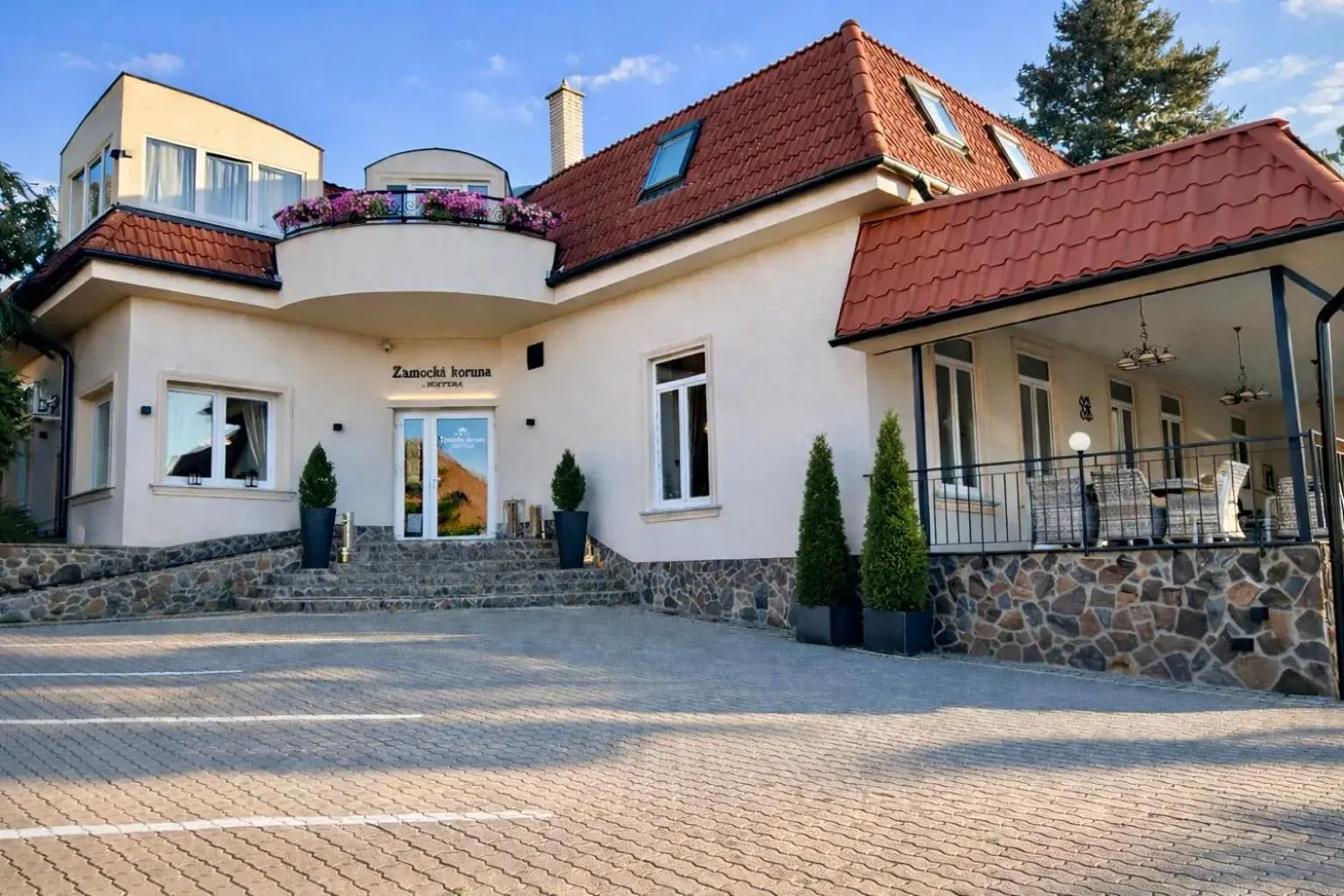 Zámocká koruna u Hoffera Zámocká koruna u Hoffera