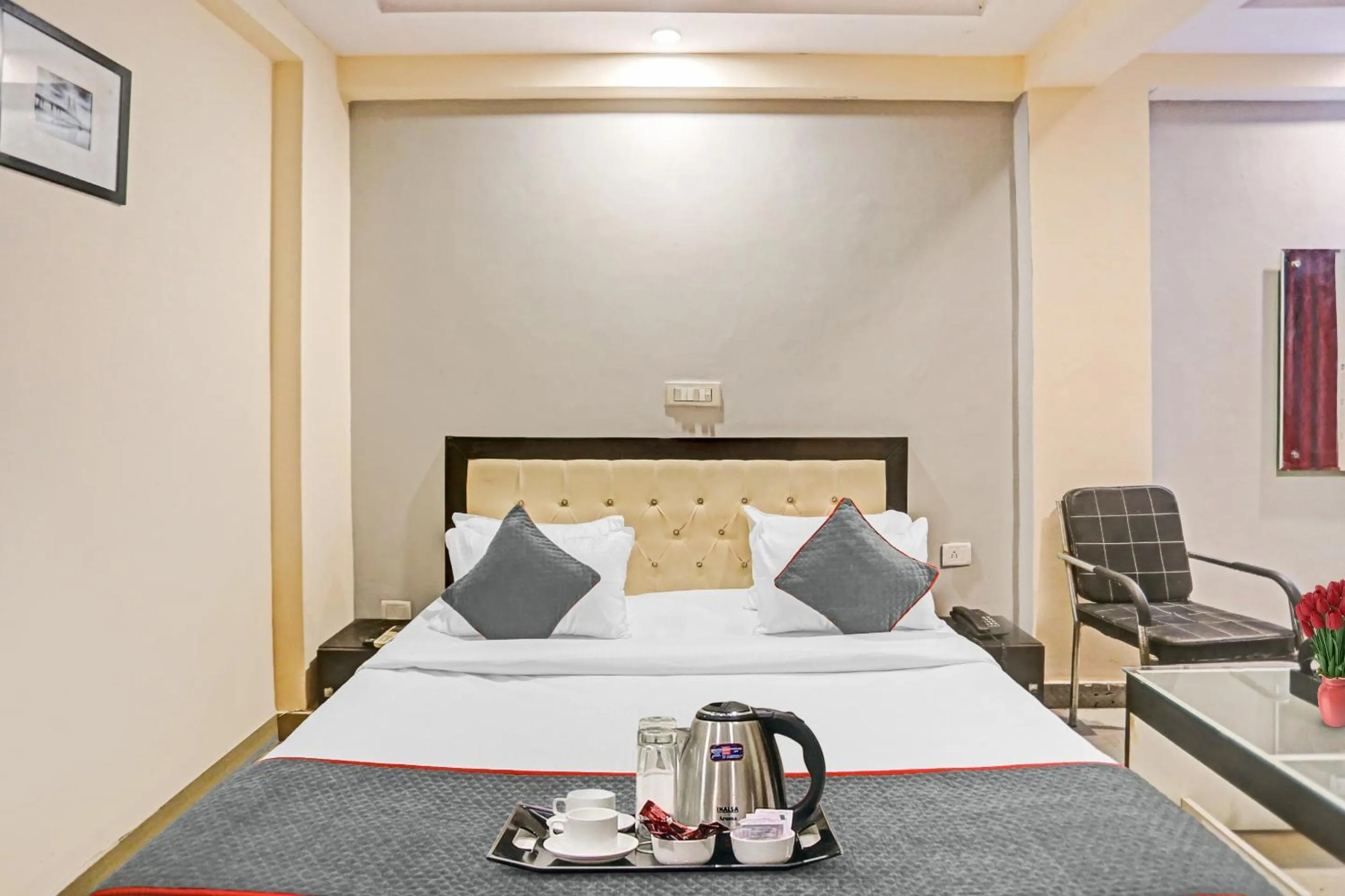Bedroom, Bed in Townhouse Zodiac Near Botanic Garden of Indian Republic