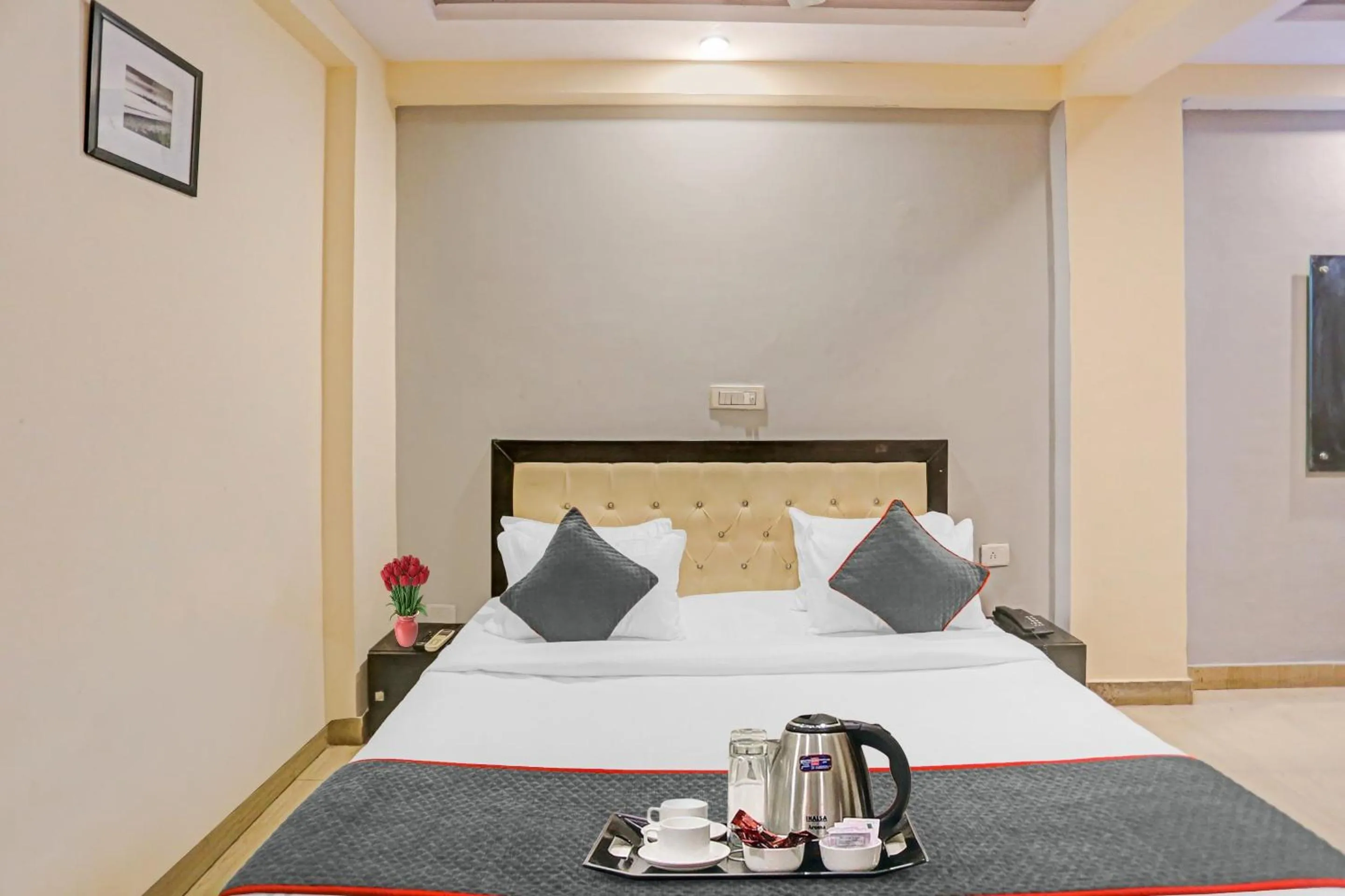 Bedroom, Bed in Townhouse Zodiac Near Botanic Garden of Indian Republic