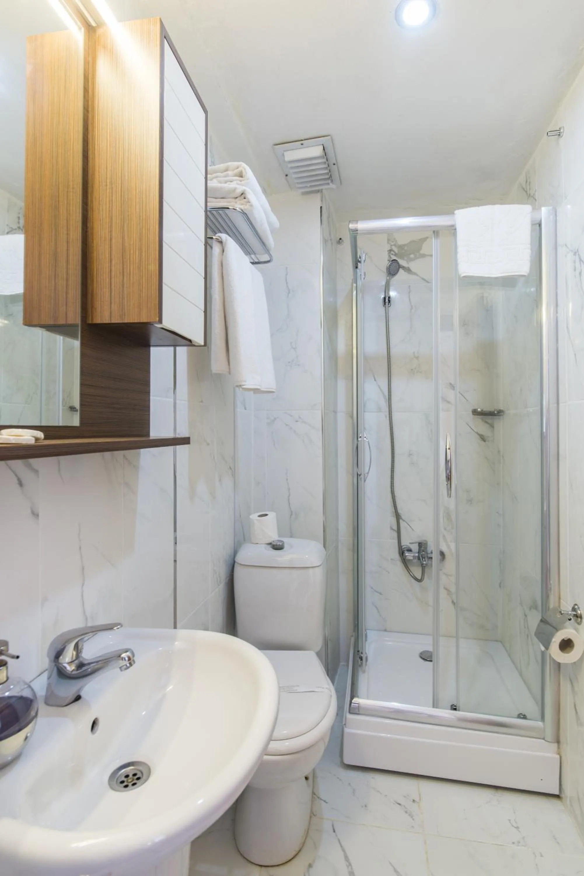 Bathroom in Sultan's Inn