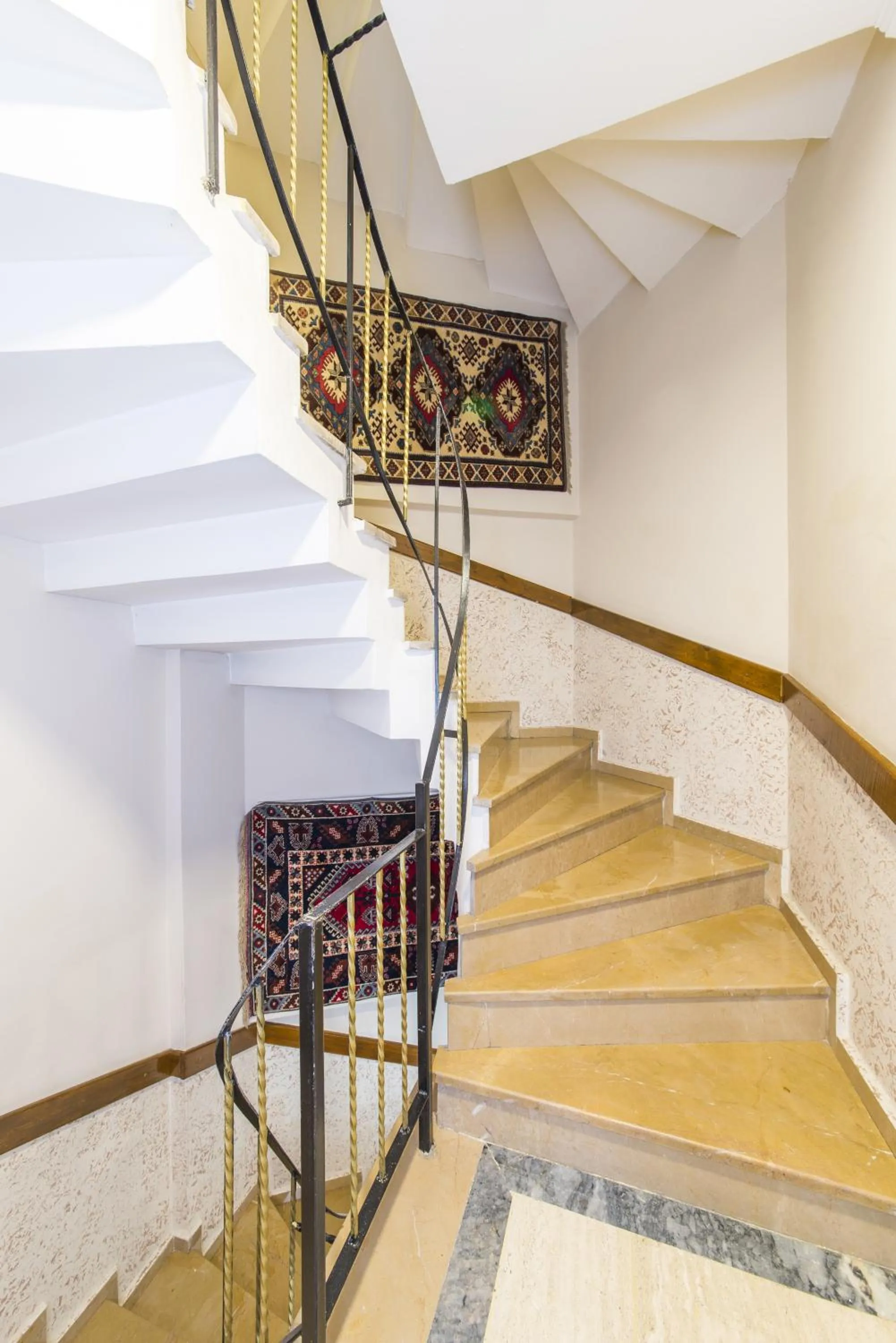 Other in Sultan's Inn