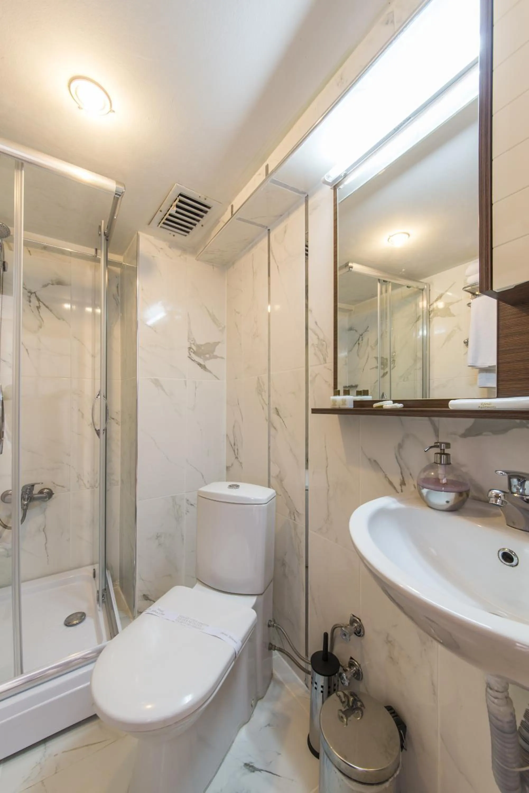 Bathroom in Sultan's Inn