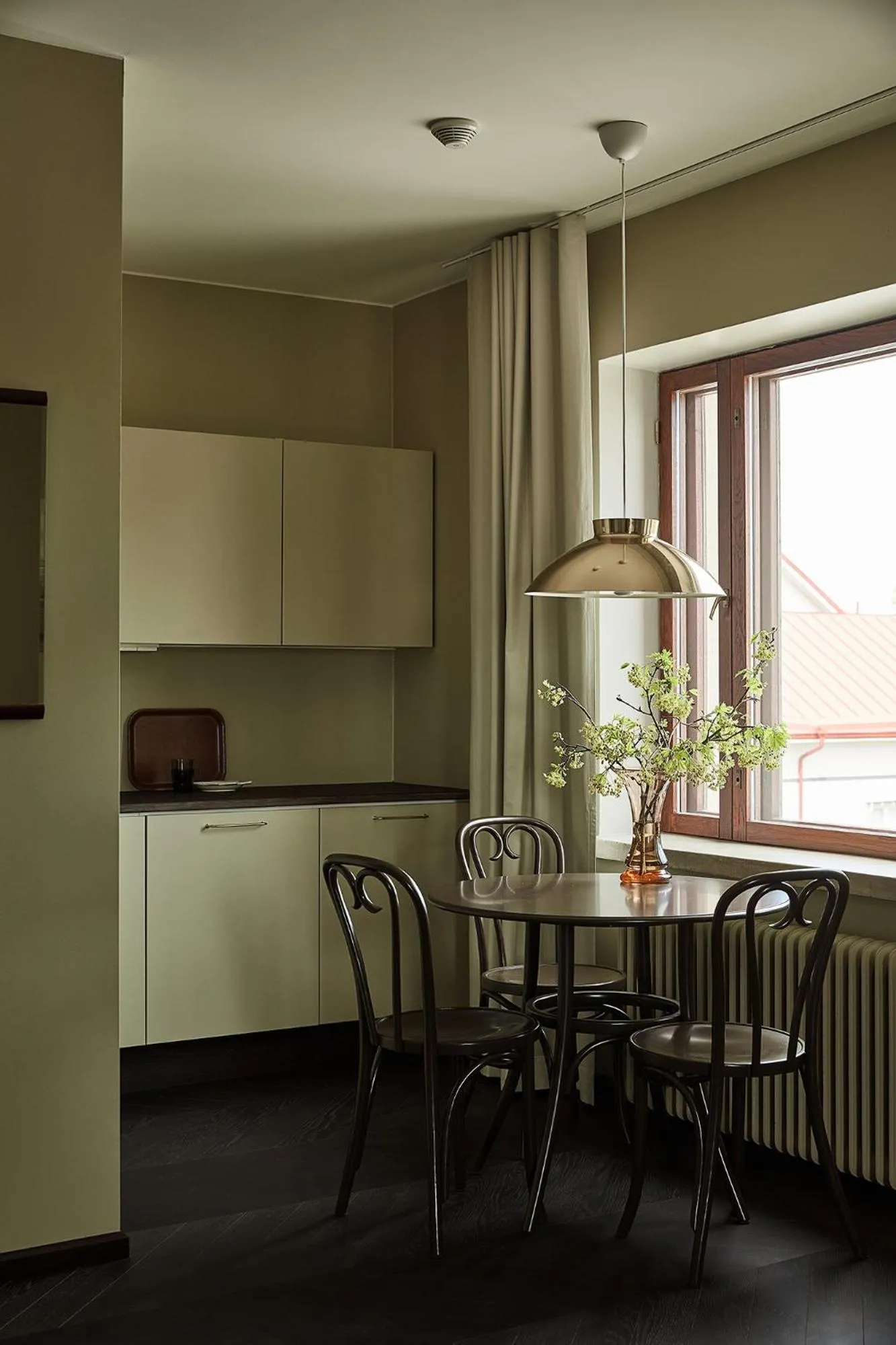 Kitchen or kitchenette in Hotelli Vihannonkulma