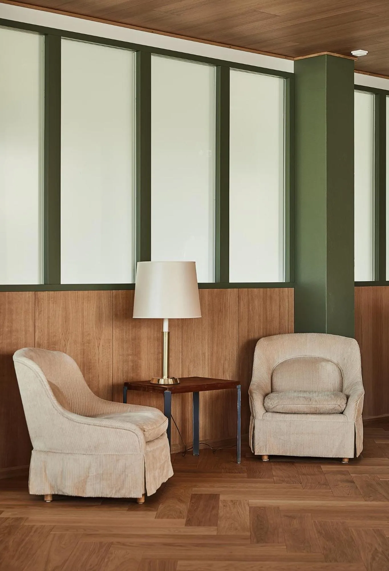 Communal lounge/ TV room in Hotelli Vihannonkulma