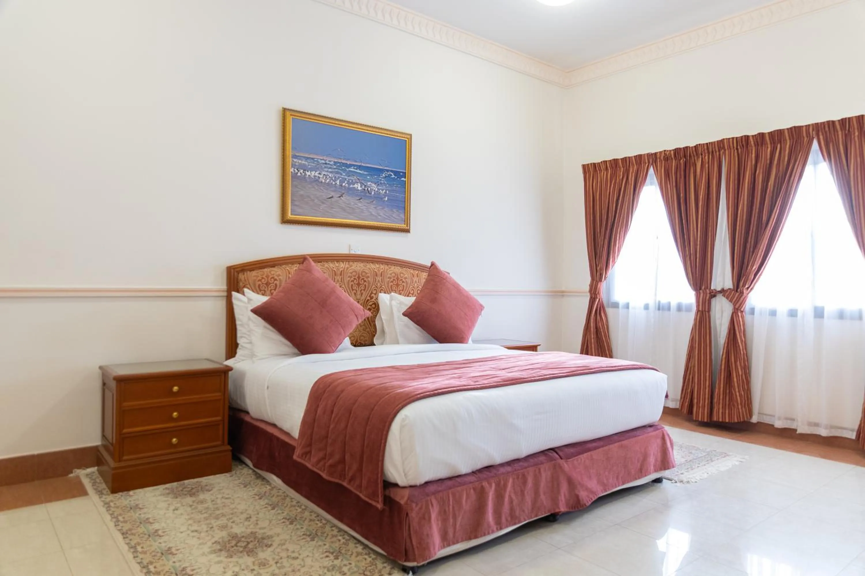 Bed in Al Shatti Villas