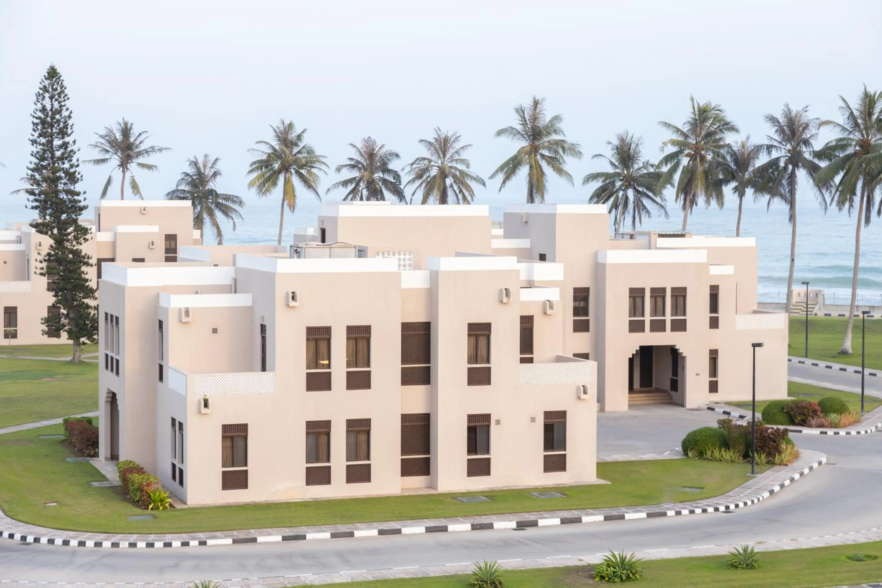 Al Shatti Villas