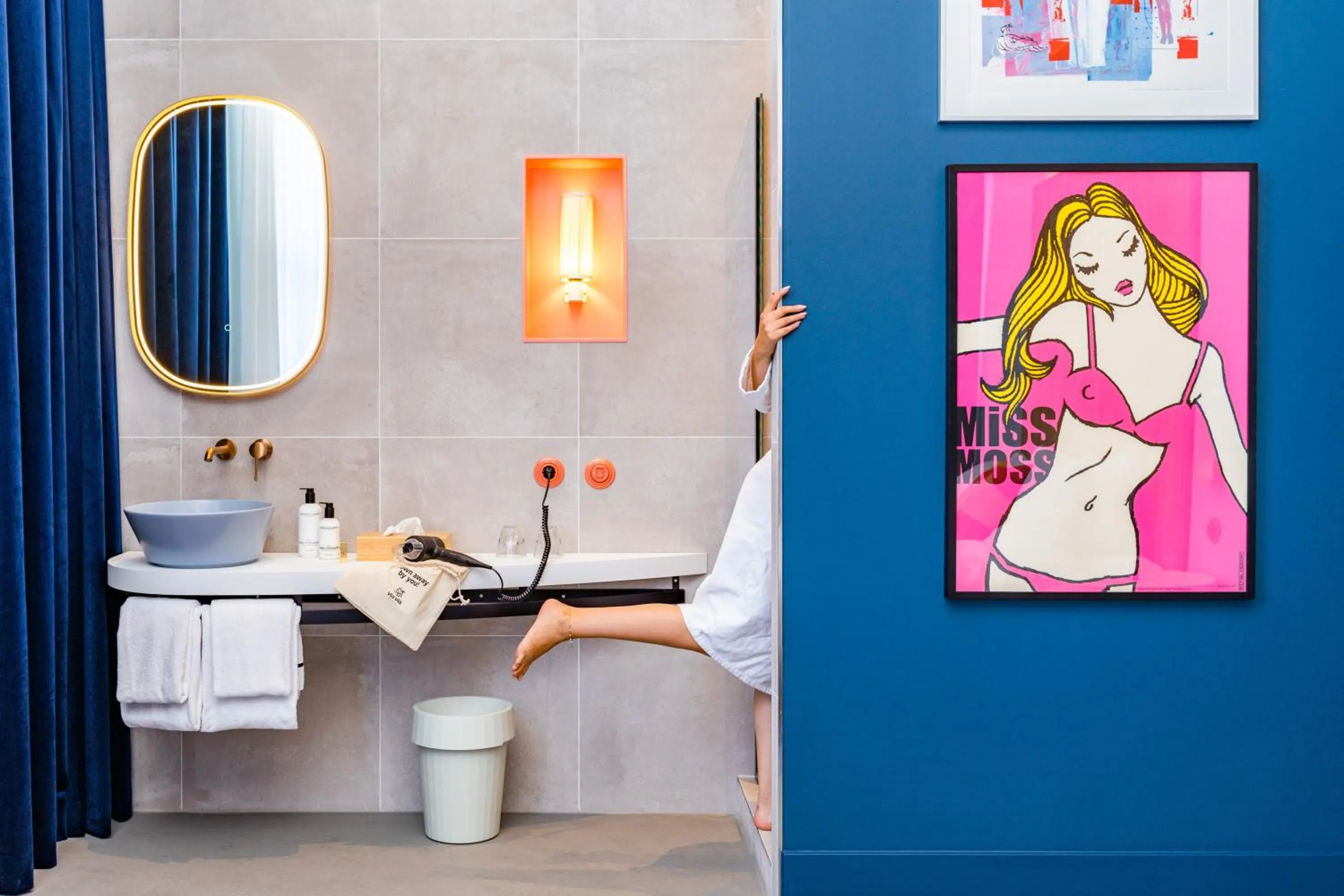 Bathroom in Vie Via - Your Hotel