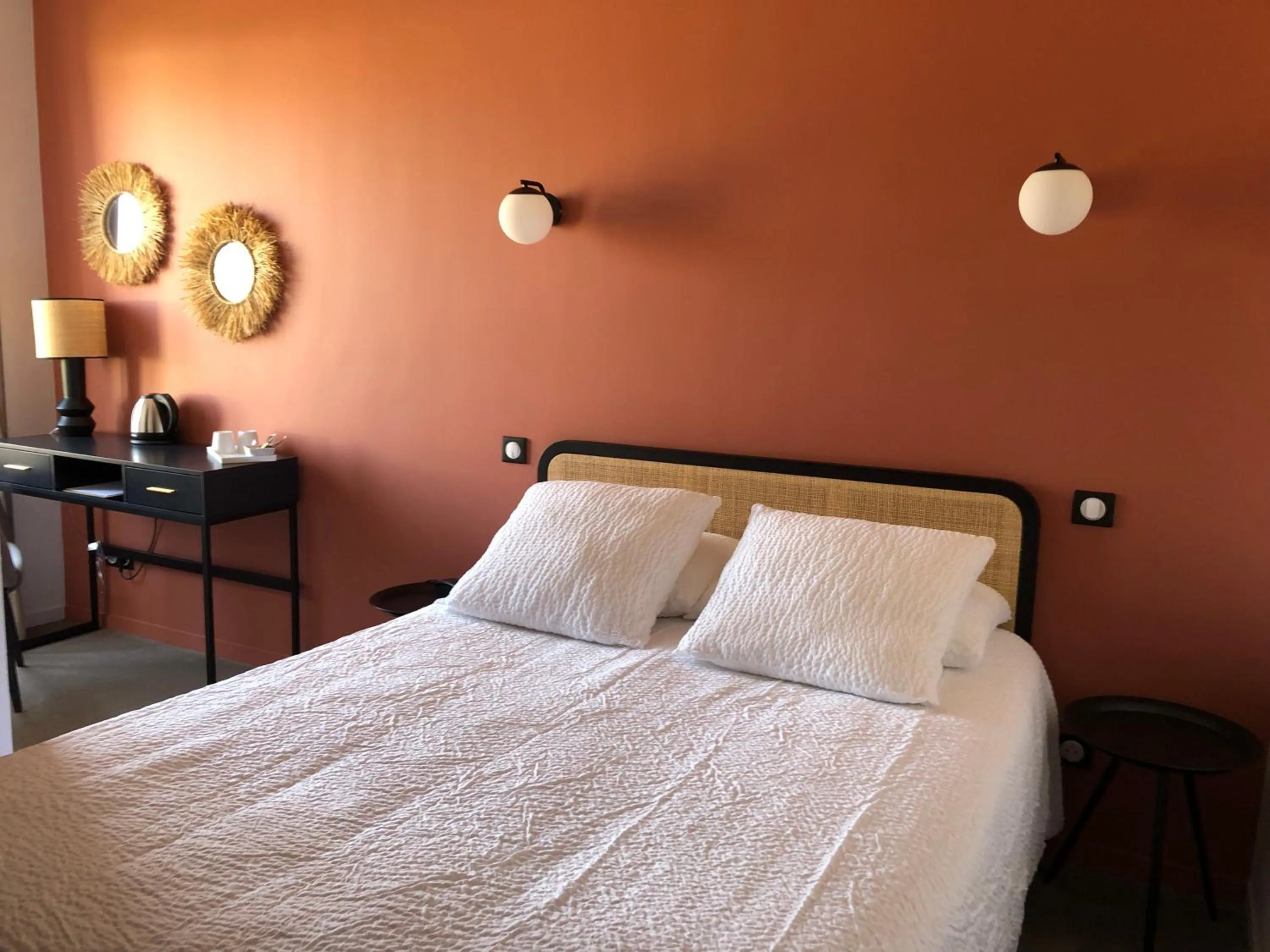 Standard Double Room - single occupancy in Hôtel de la Glane