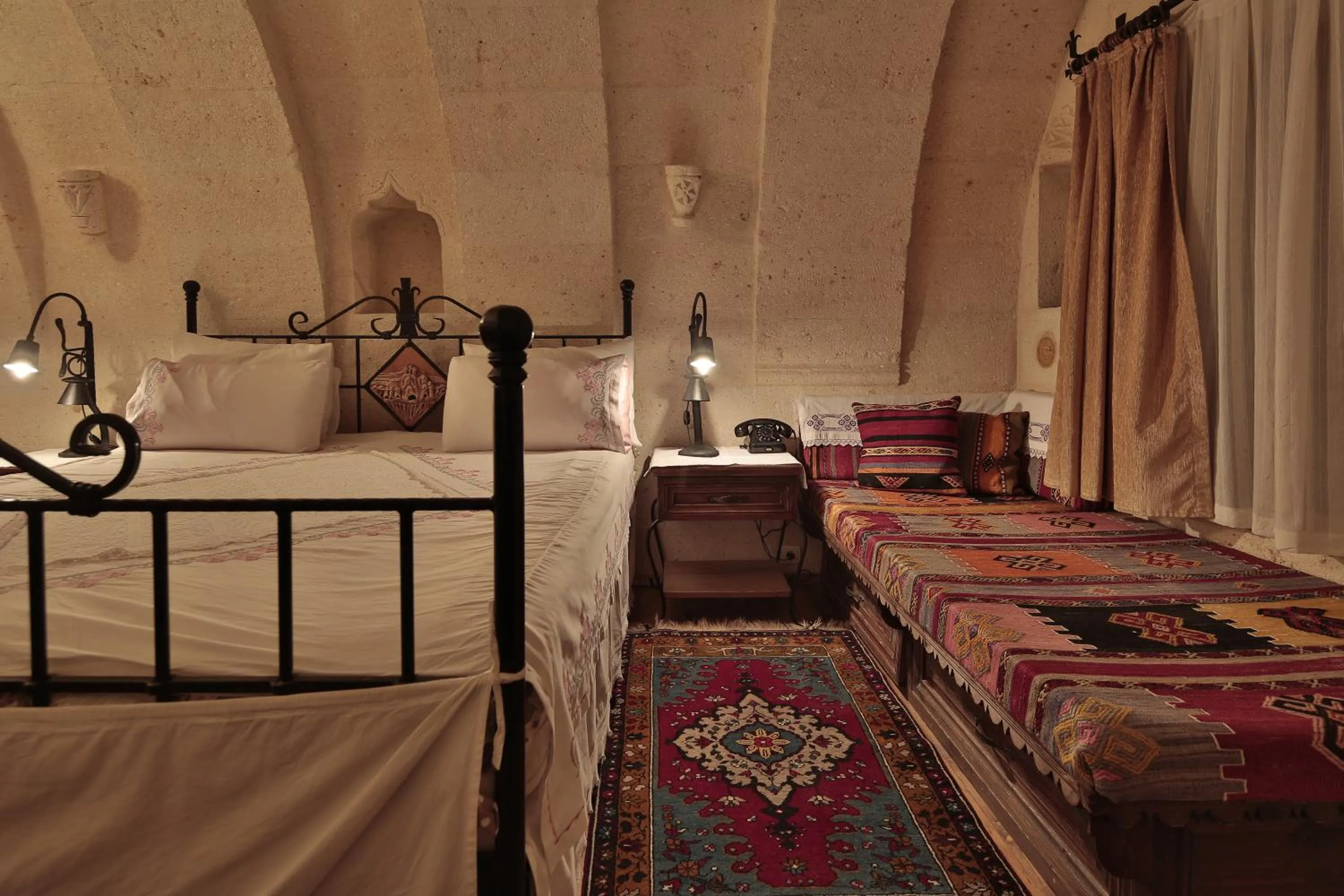 Bedroom, Bed in Selcuklu Evi Cave Hotel - Special Category