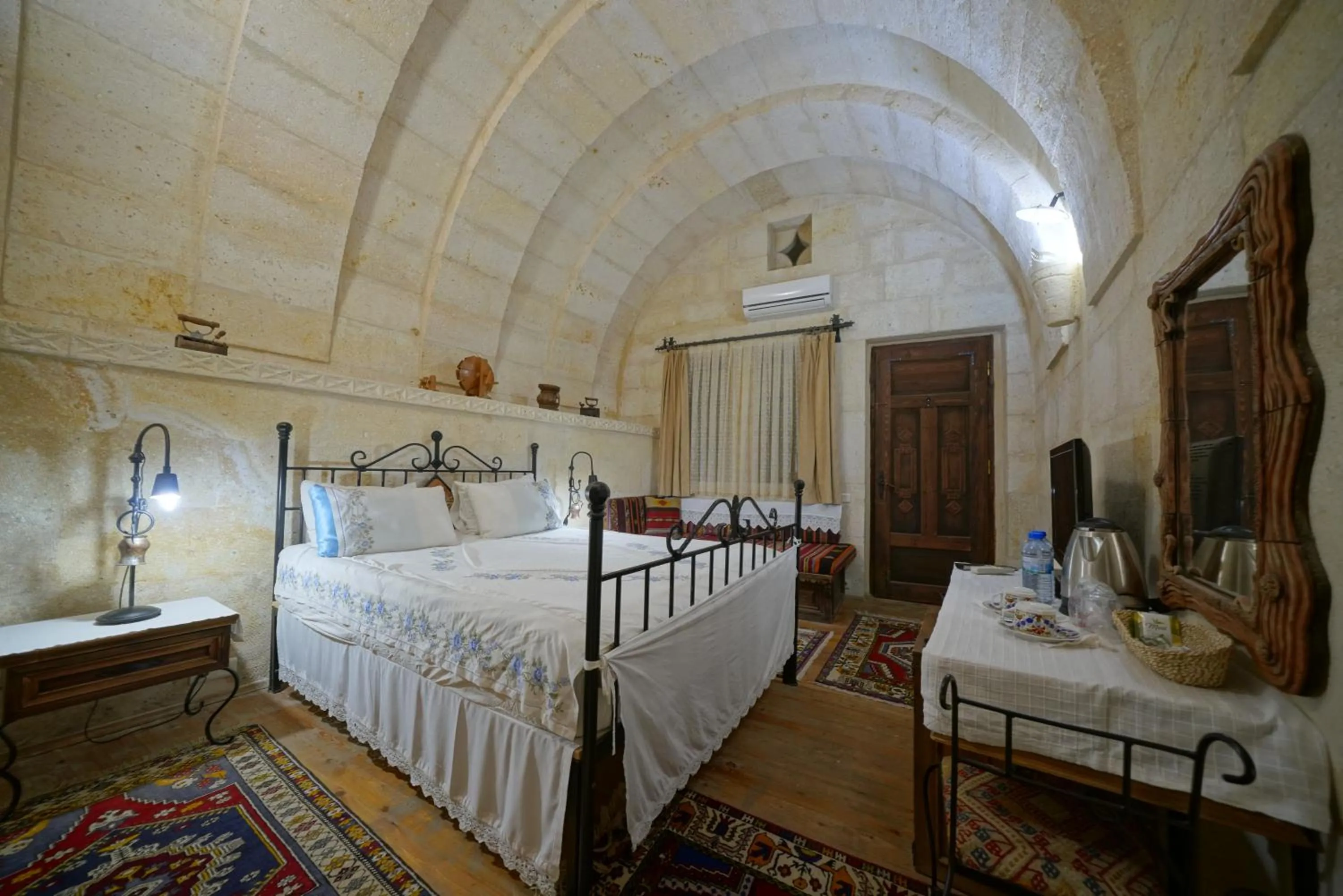 Bed in Selcuklu Evi Cave Hotel - Special Category