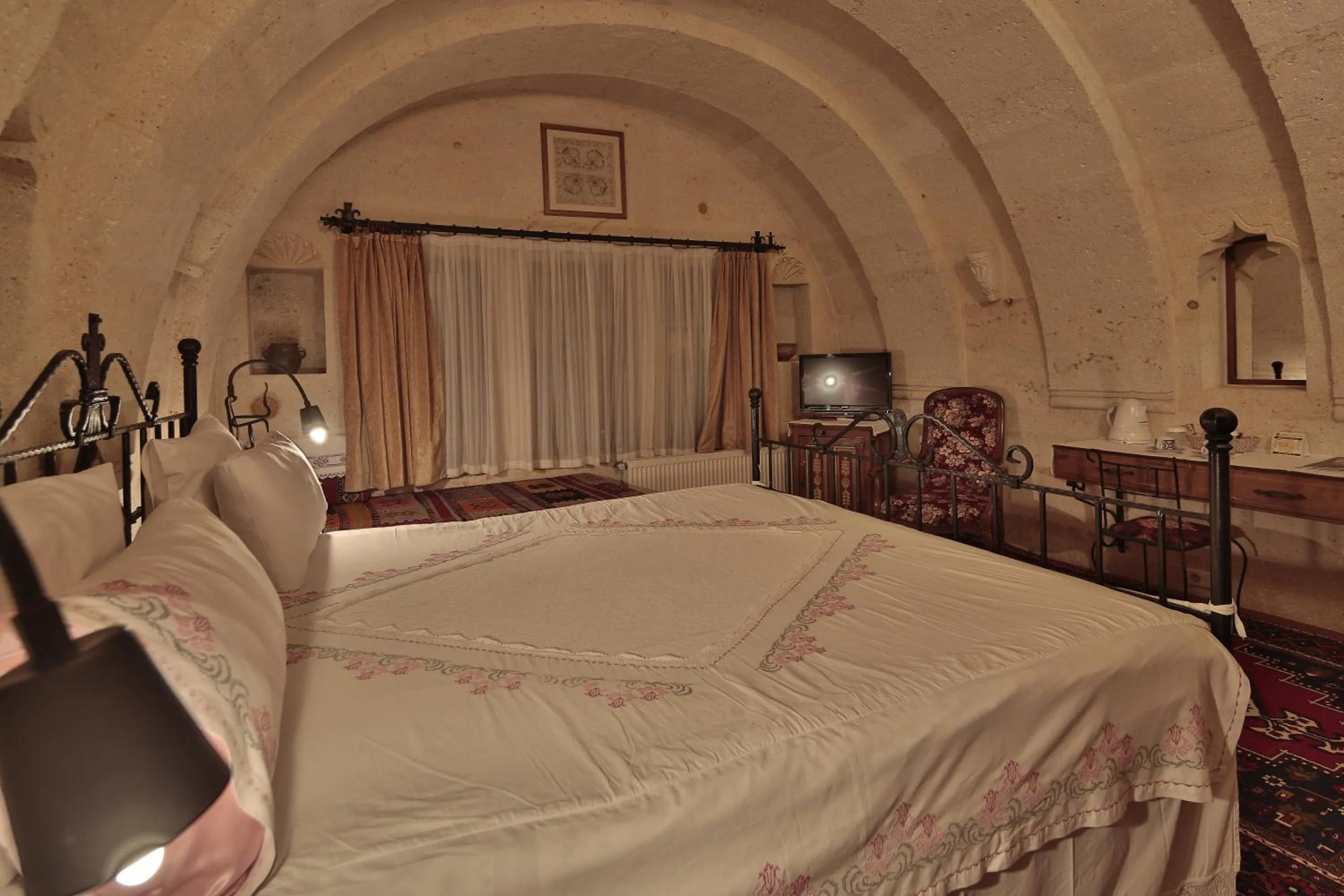 Bedroom, Bed in Selcuklu Evi Cave Hotel - Special Category