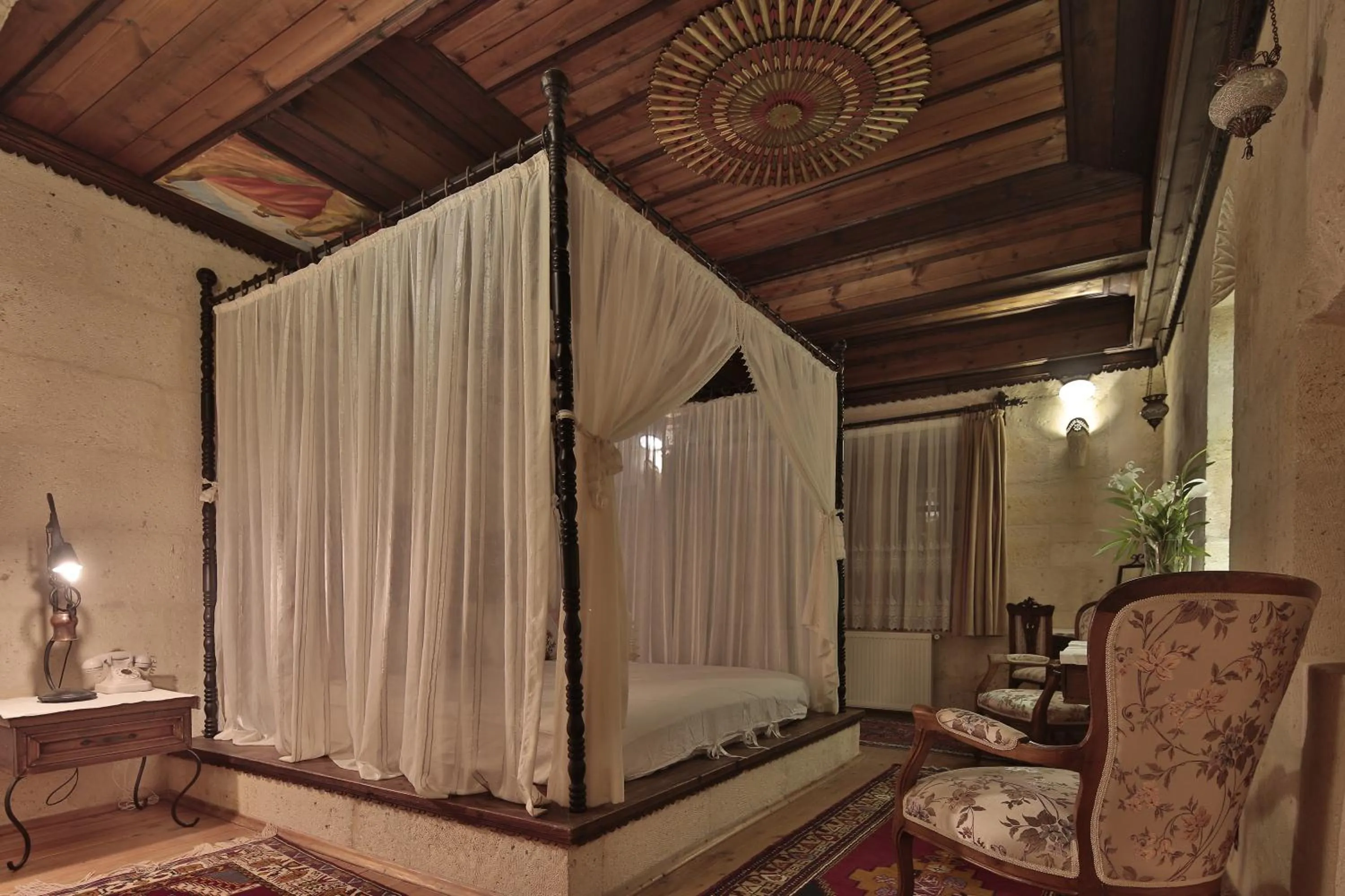 Photo of the whole room, Bed in Selcuklu Evi Cave Hotel - Special Category