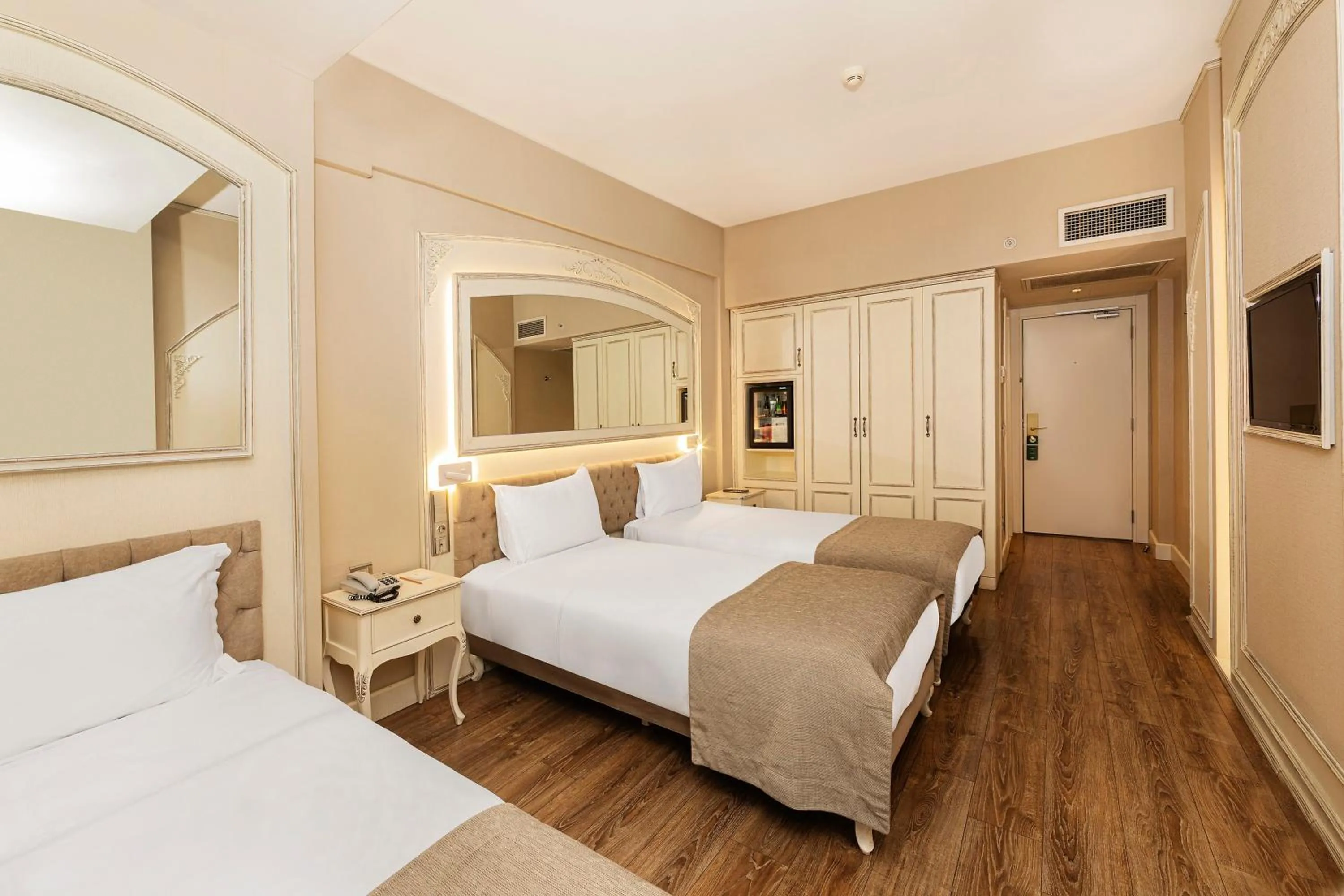 Bed in Hotel Yasmak Sultan