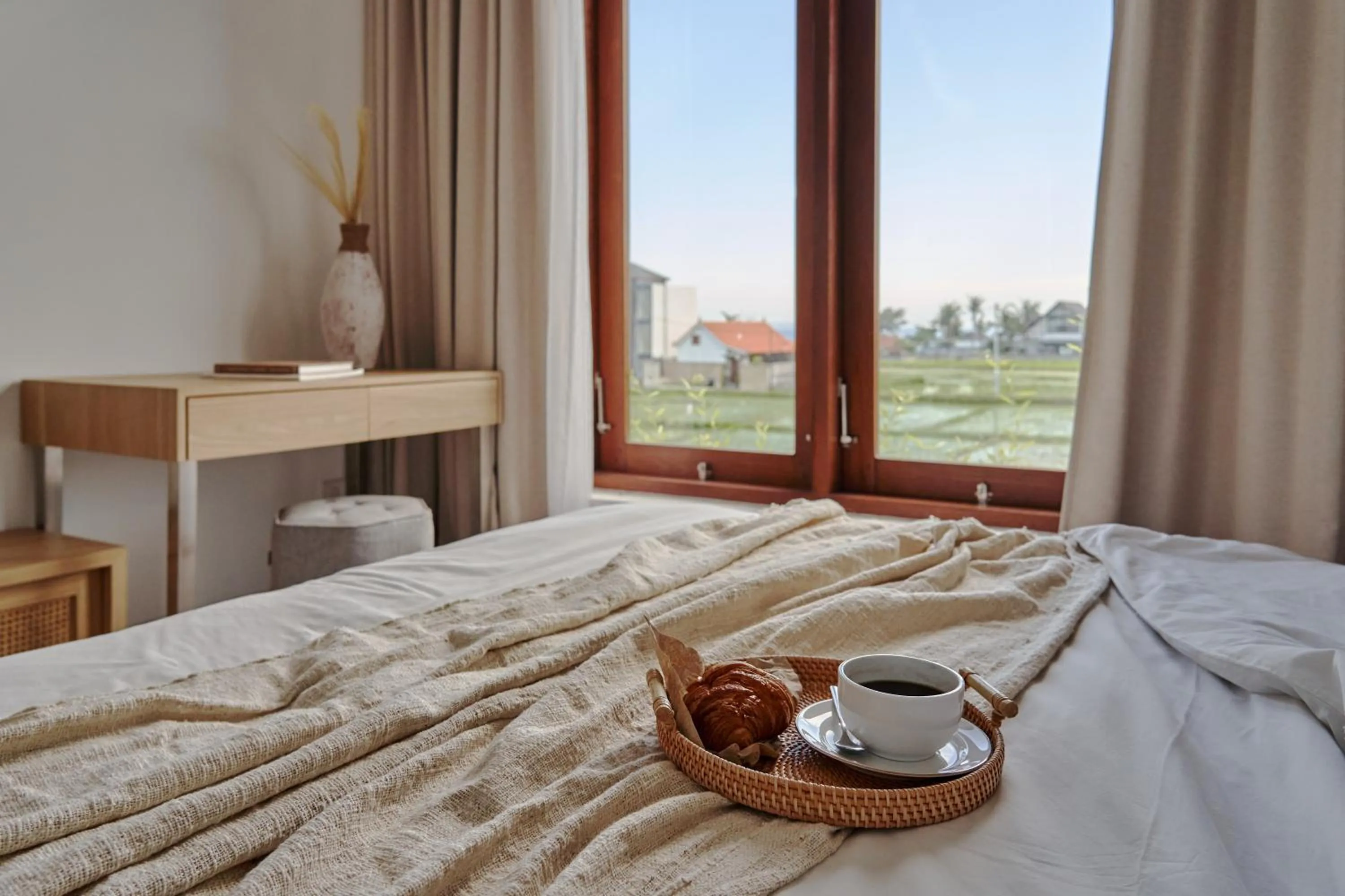 Bed in Om Cemagi Beach Villa Canggu