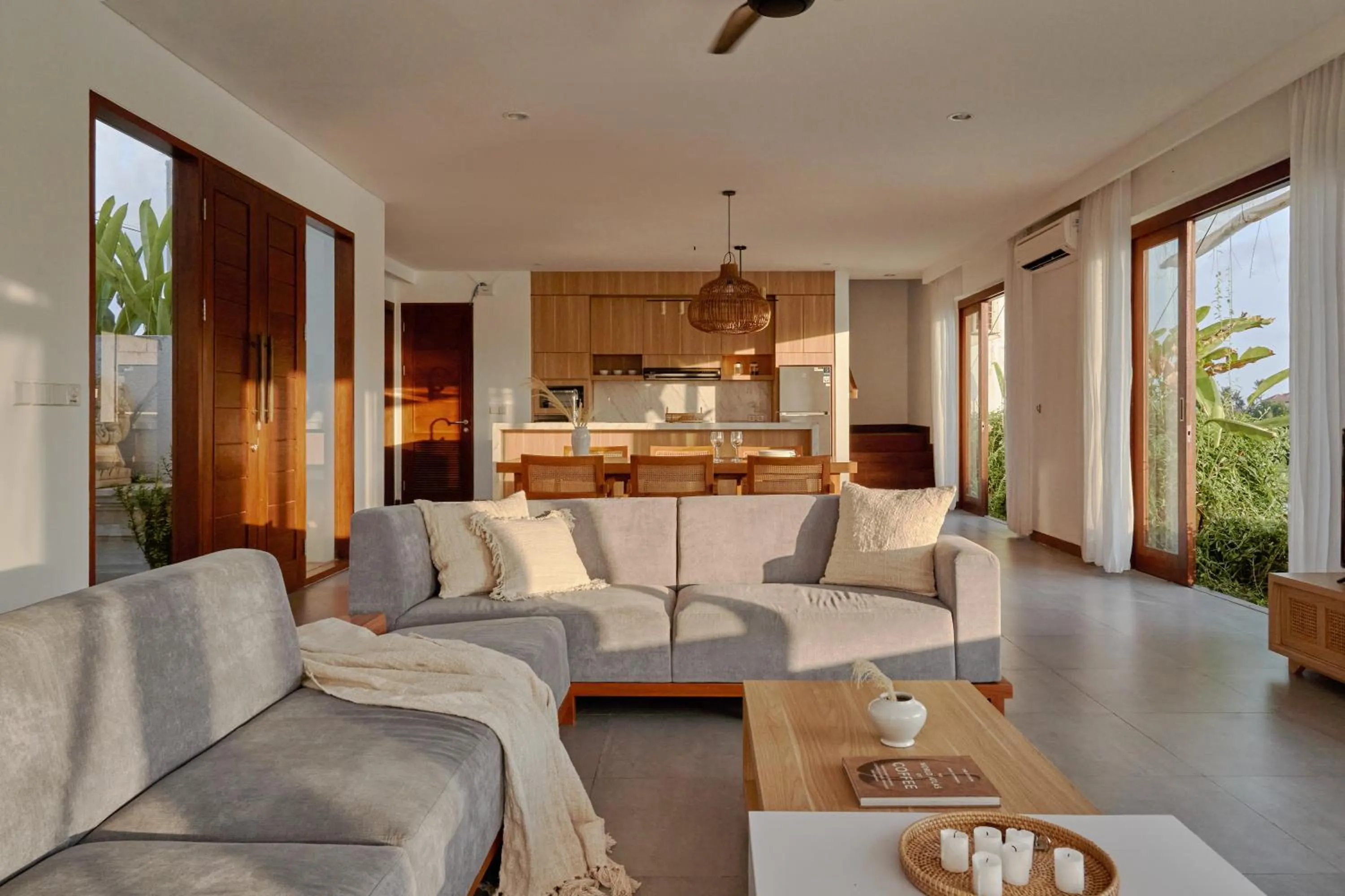 Om Cemagi Beach Villa Canggu