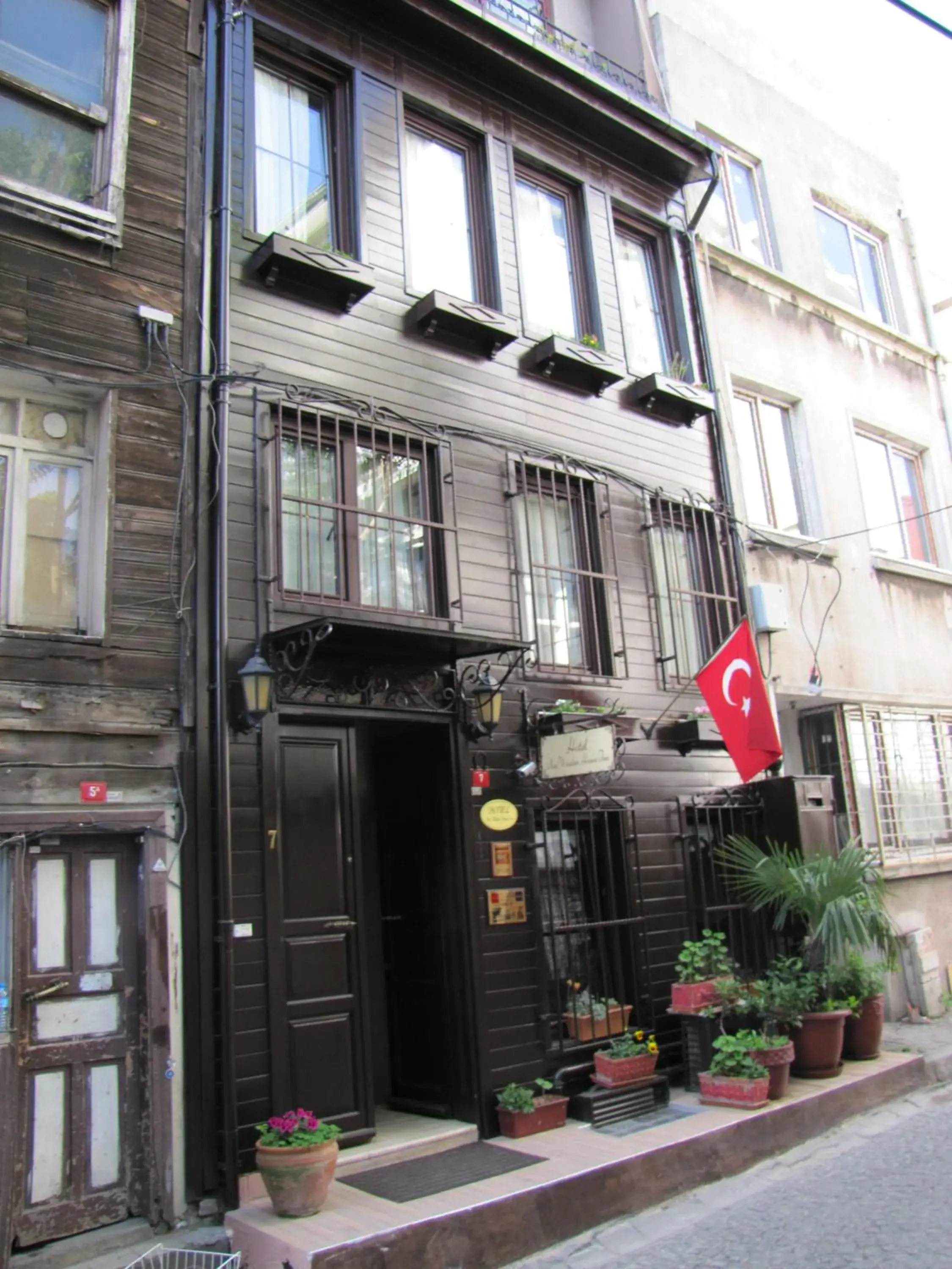 Property building in Naz Wooden House Inn Property building in Naz Wooden House Inn