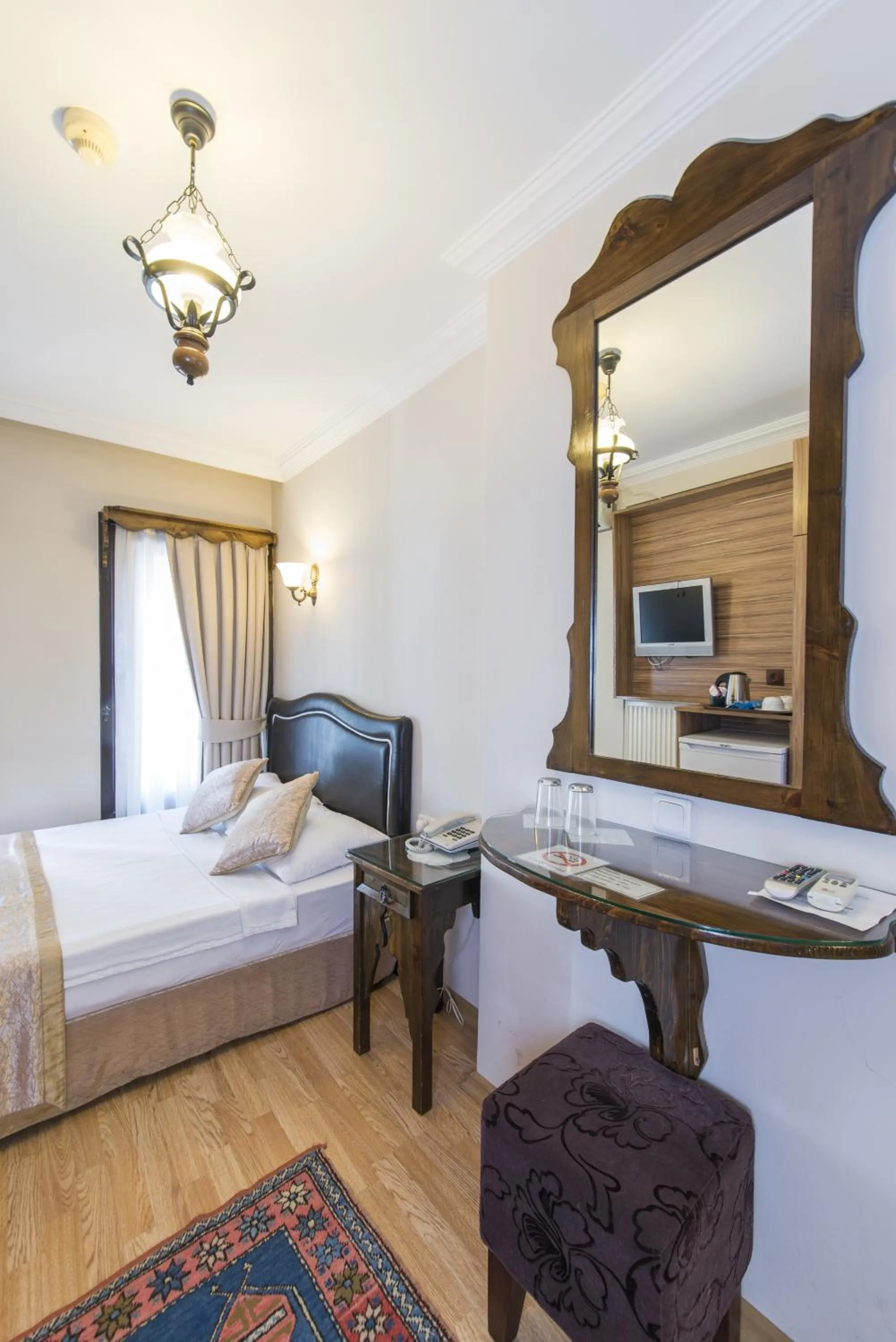 Bed in Naz Wooden House Inn