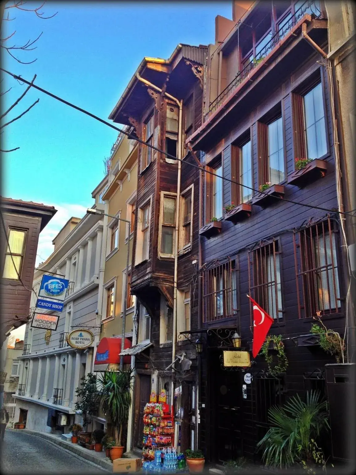 Property building in Naz Wooden House Inn Property building in Naz Wooden House Inn