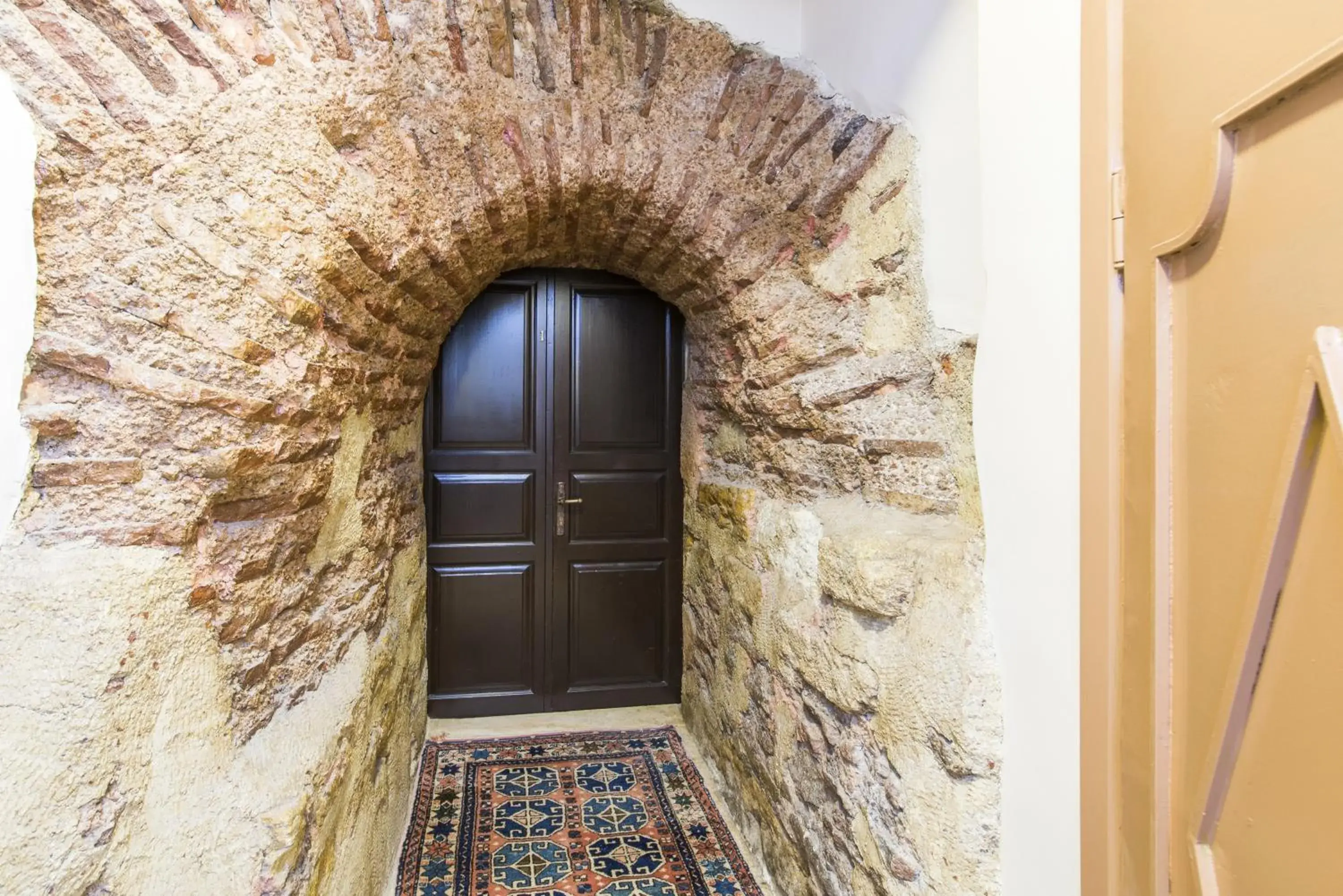 Decorative detail in Naz Wooden House Inn Decorative detail in Naz Wooden House Inn