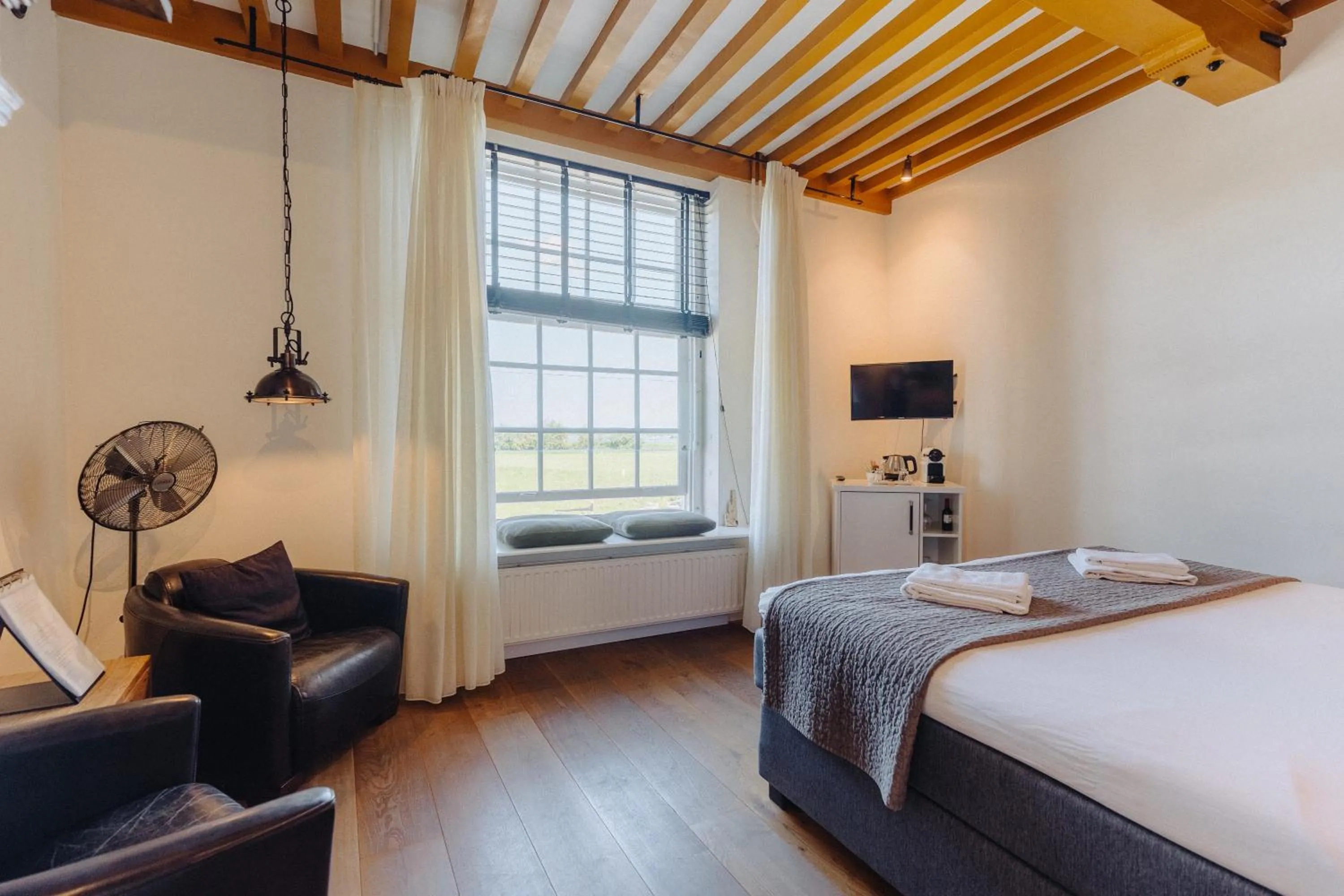 Bed in Hotel De Heeren
