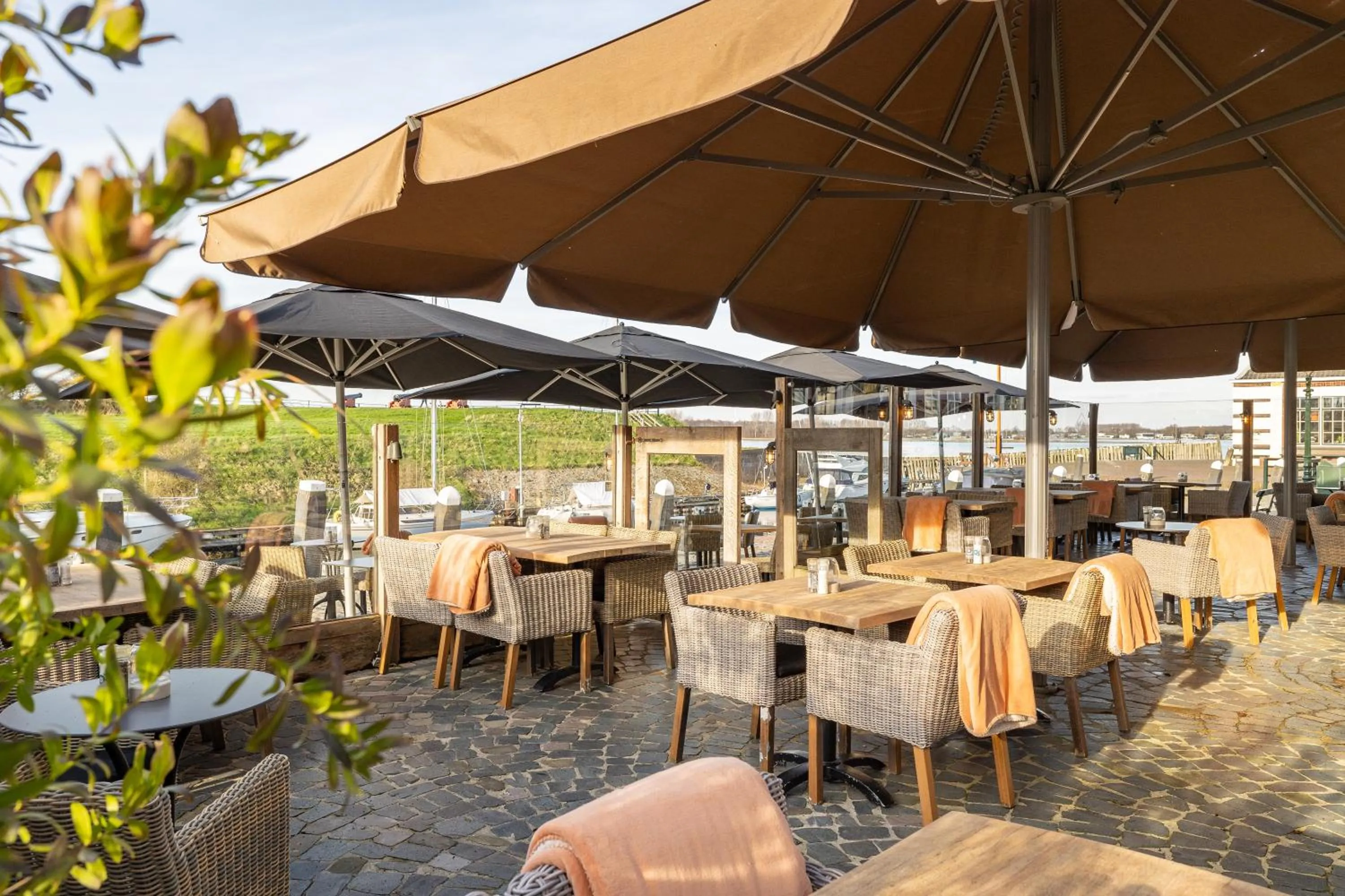 Restaurant/places to eat in Hotel De Heeren