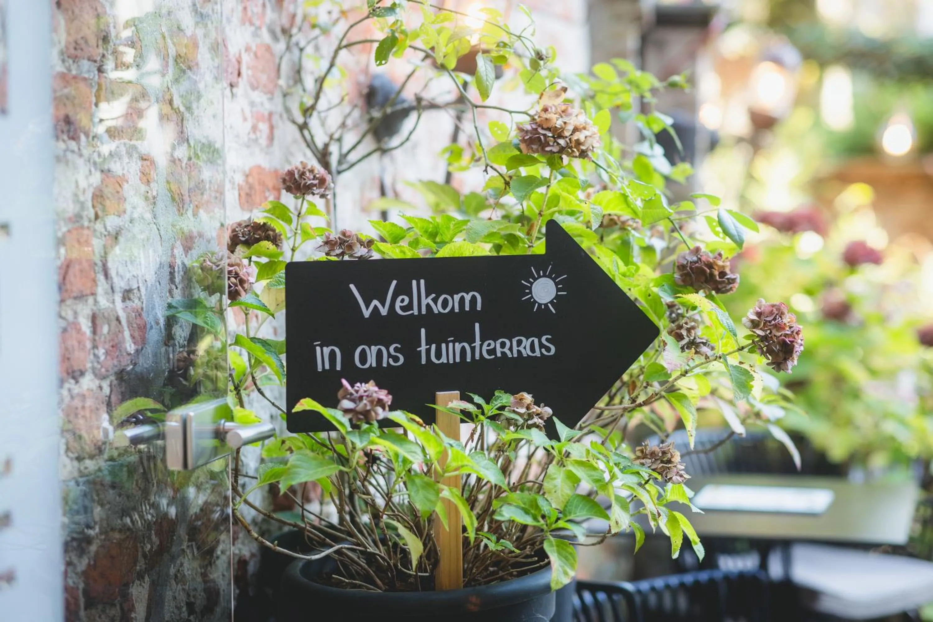 Restaurant/places to eat in Hotel De Heeren