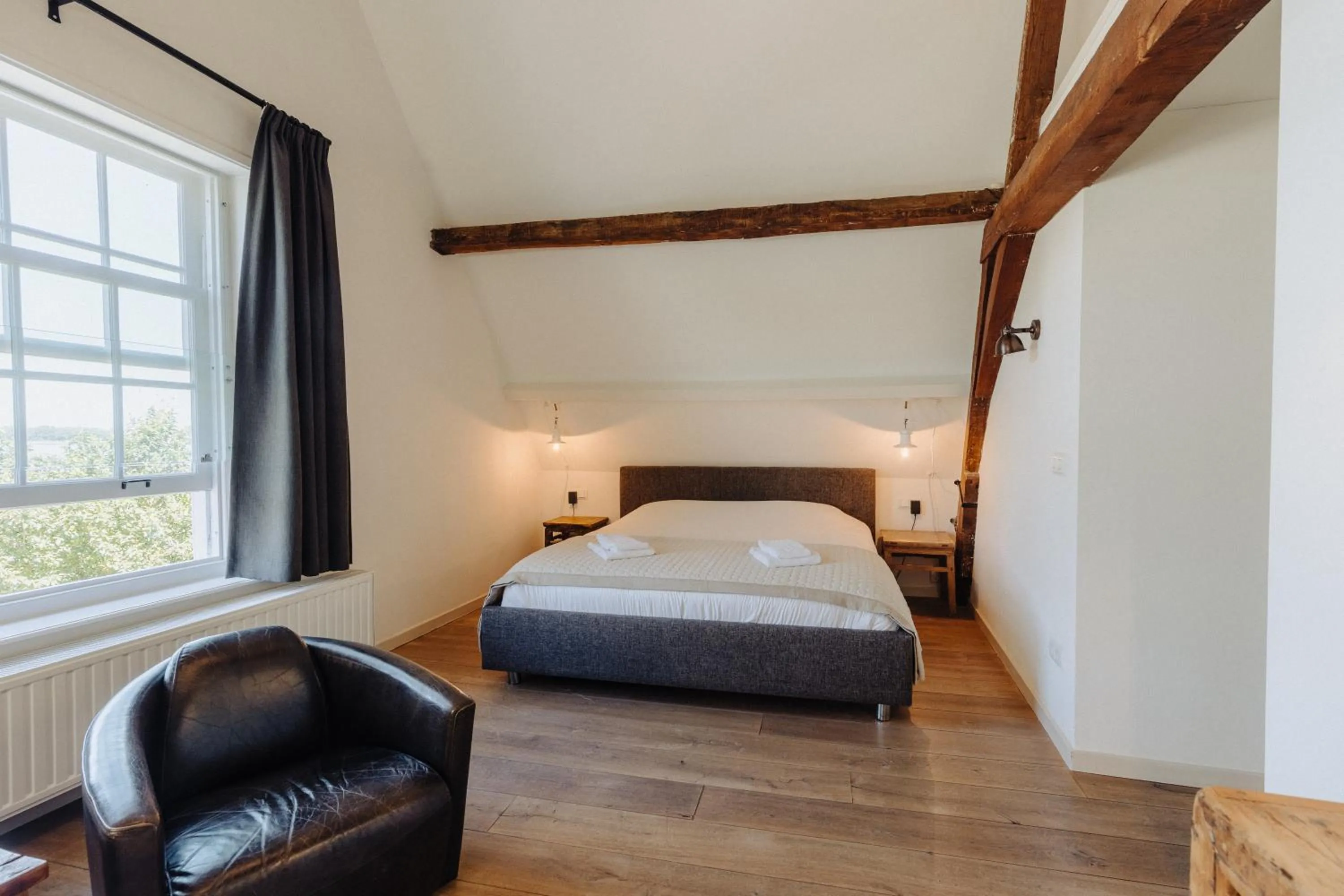 Bed in Hotel De Heeren