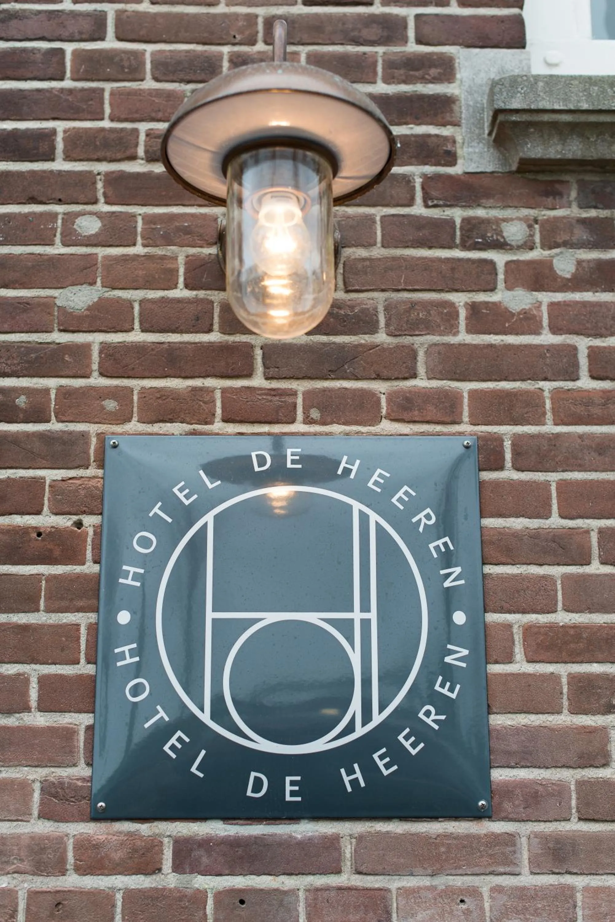Decorative detail in Hotel De Heeren