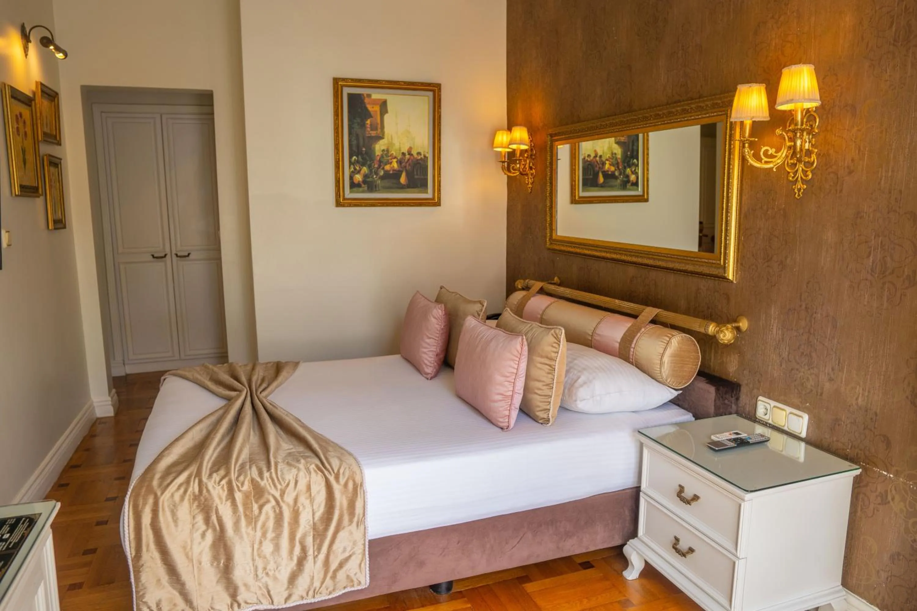 Bed in Avicenna Hotel Sultanahmet