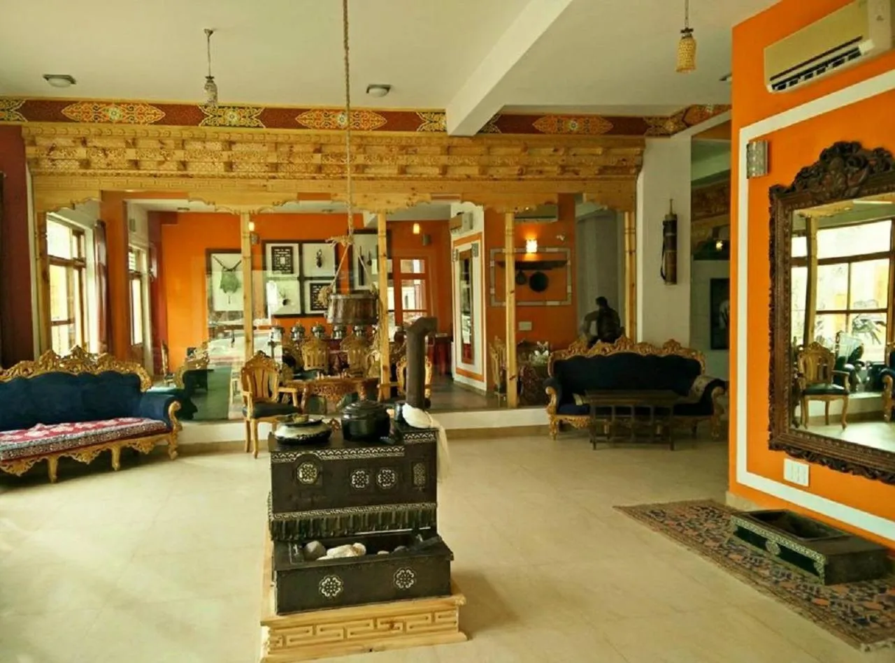 Living room in Hotel Grand Himalaya