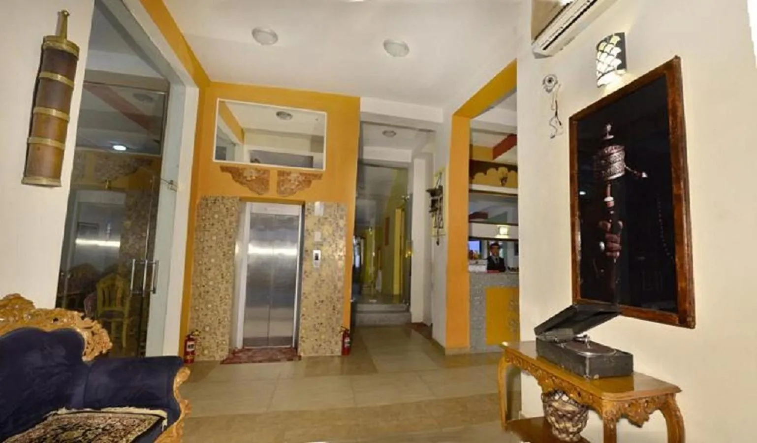 Property building in Hotel Grand Himalaya