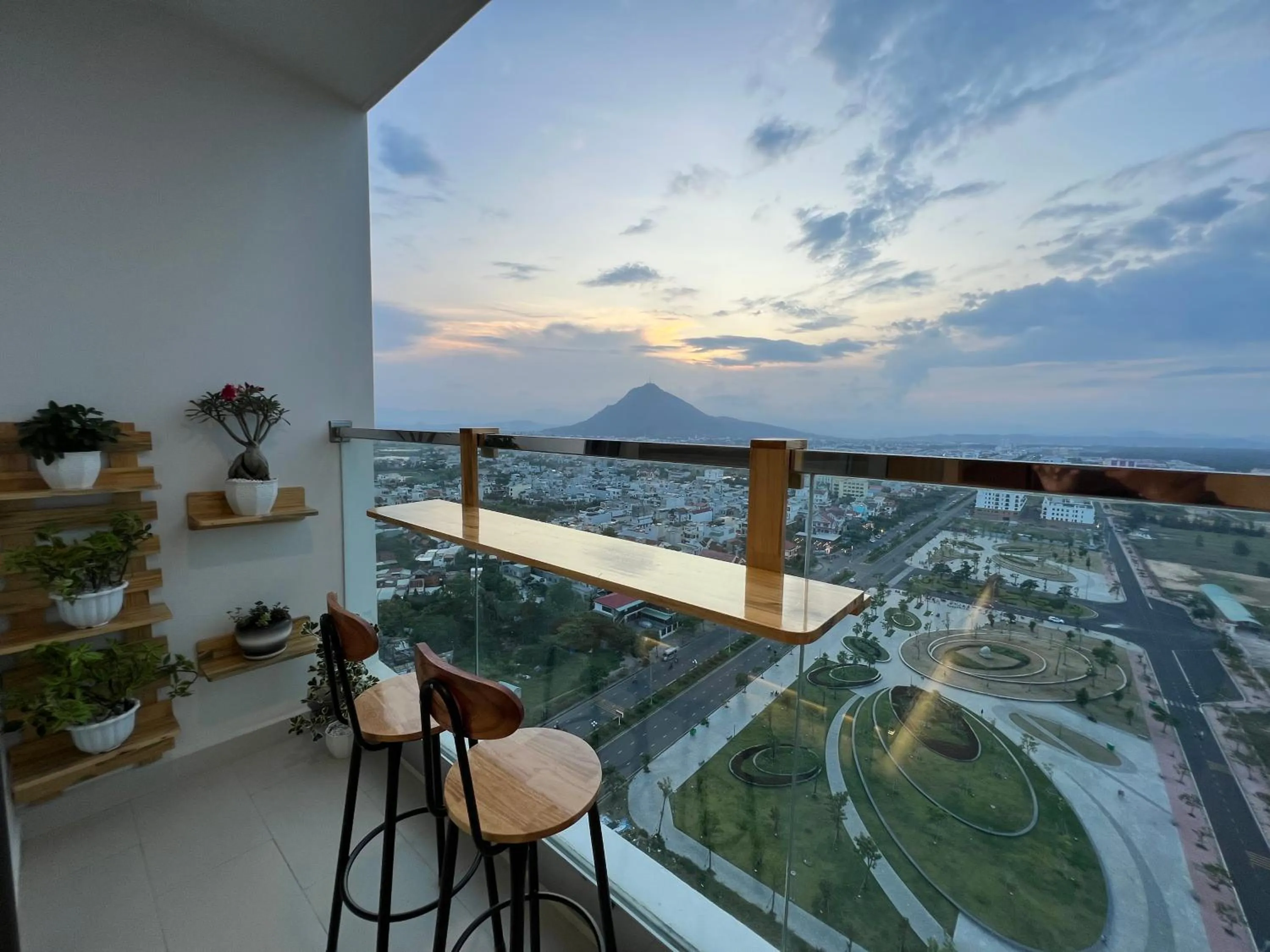 Apec Mandala Phú Yên Hương Giang Condotel