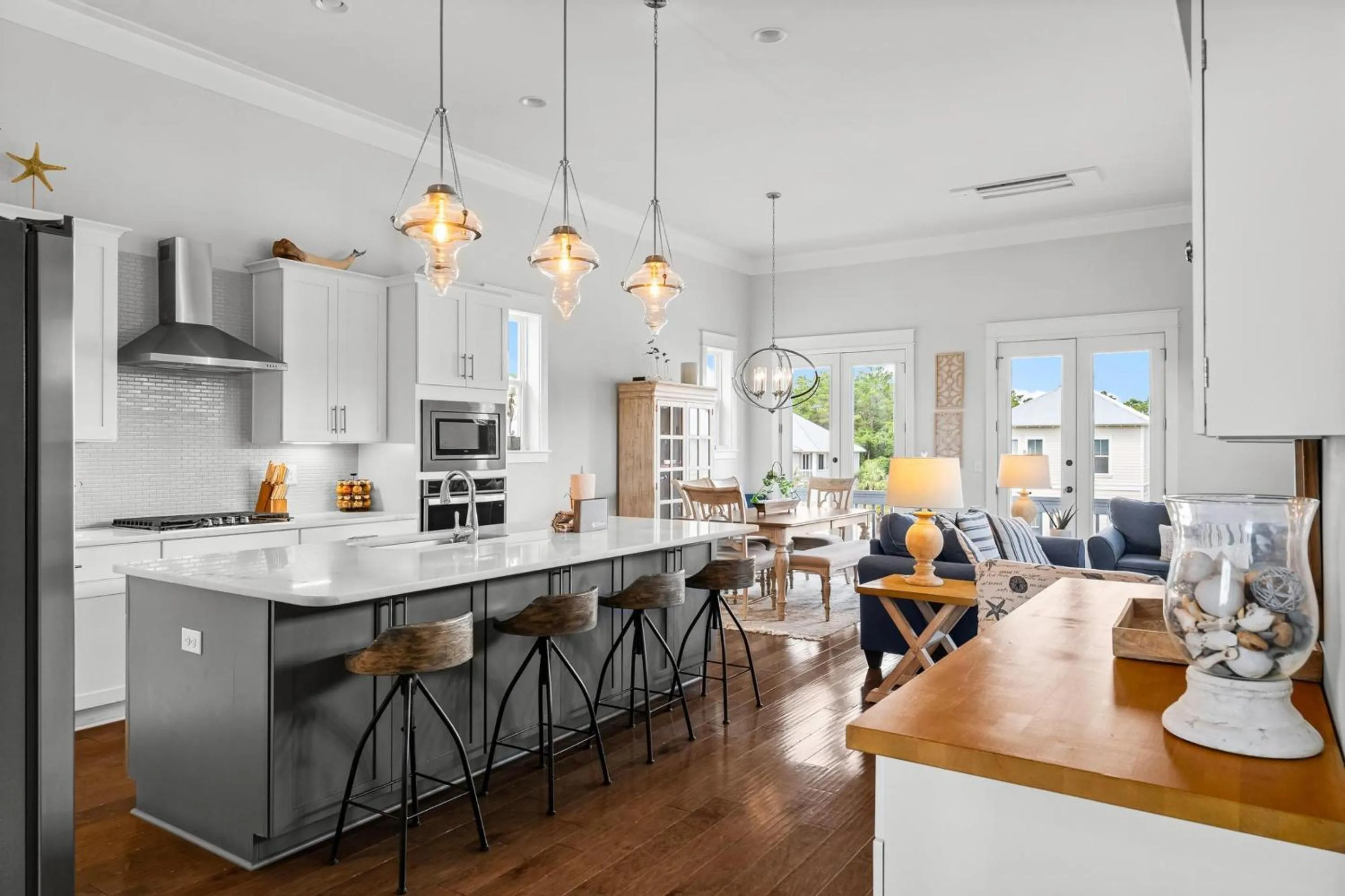 Kitchen or kitchenette in 30A Pet Friendly Beach House - 33 Sunset by Panhandle Getaways