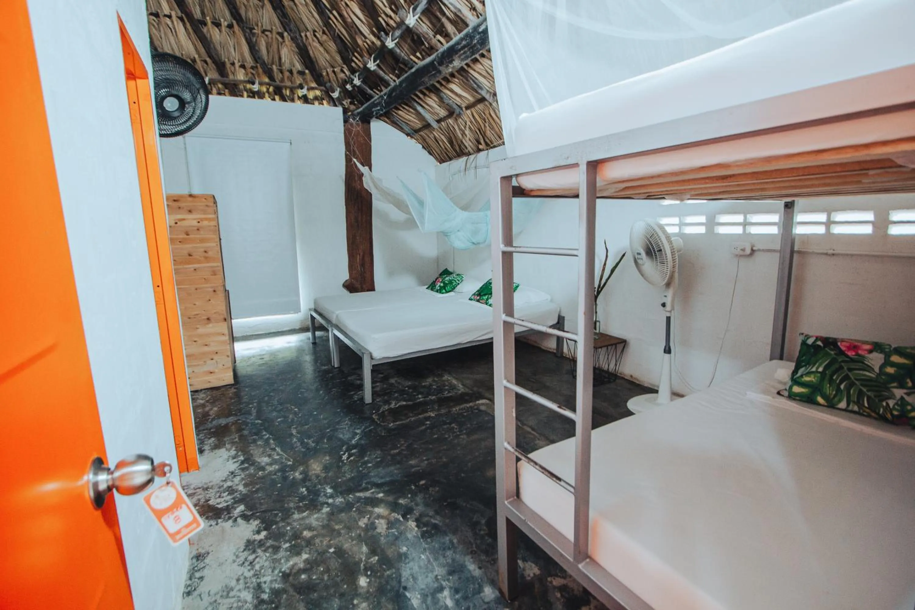 bunk bed, Bed in Makenke Hostel By Los Colores Ecoparque
