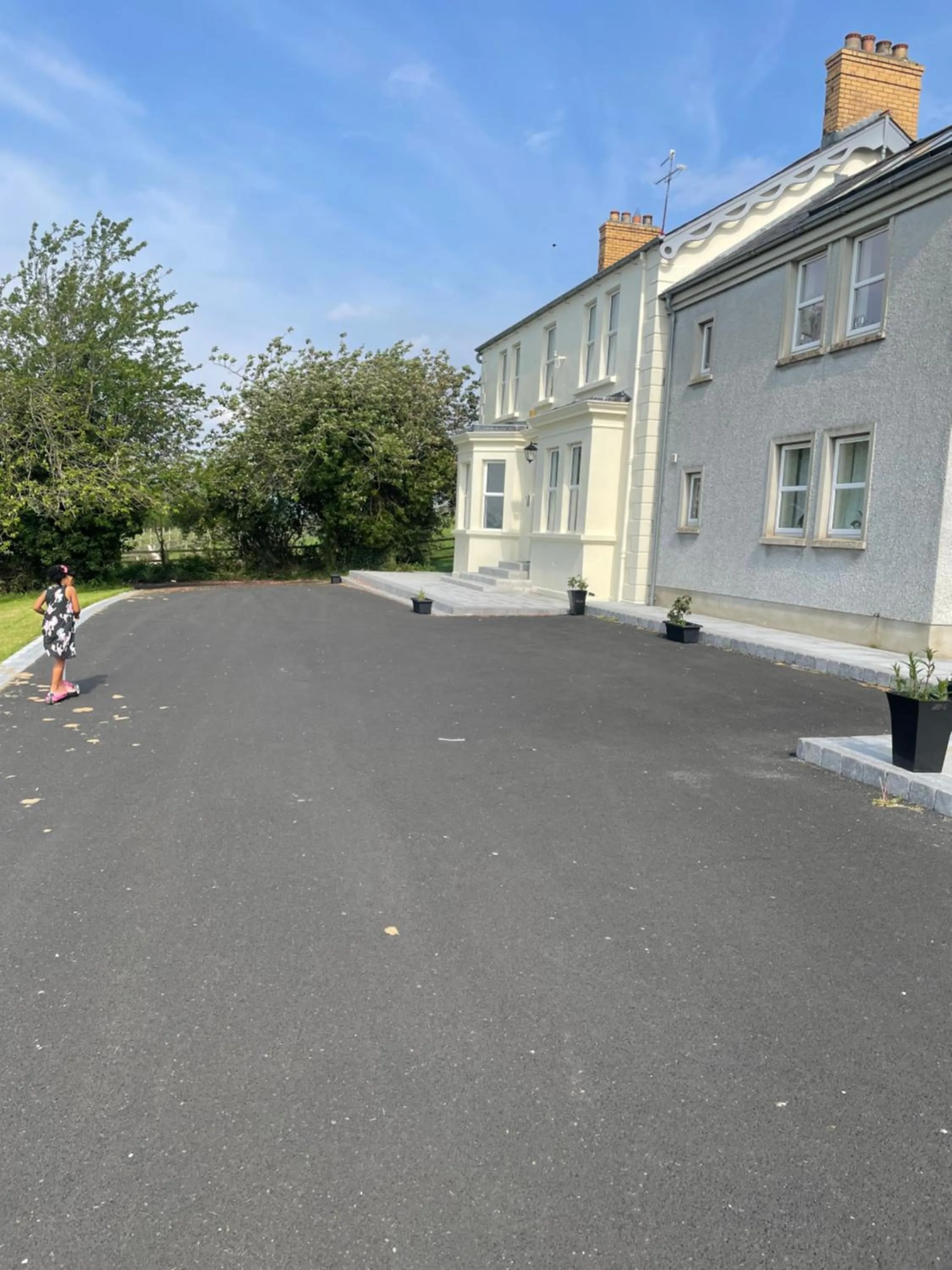 Parking in Brackfield House