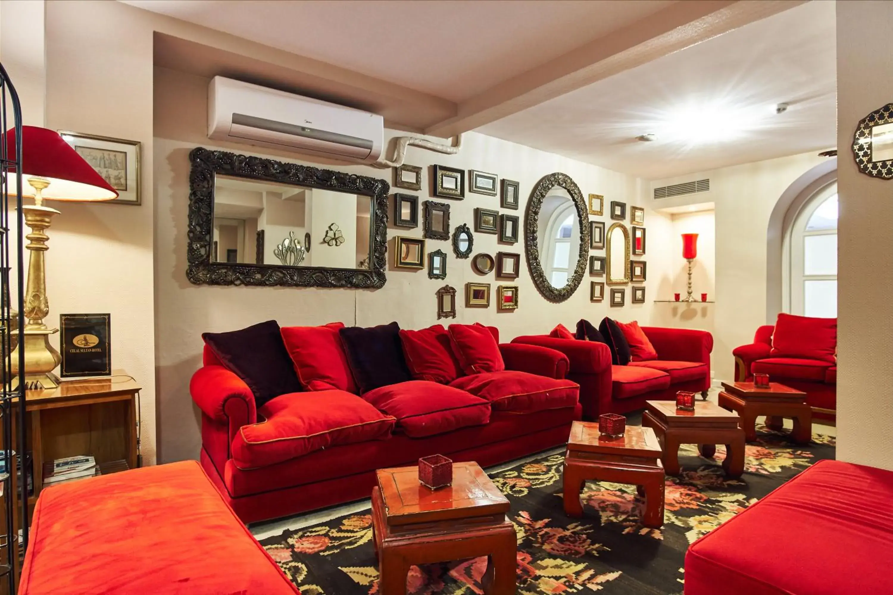 Lobby or reception in Celal Sultan Hotel Special Class Lobby or reception in Celal Sultan Hotel Special Class