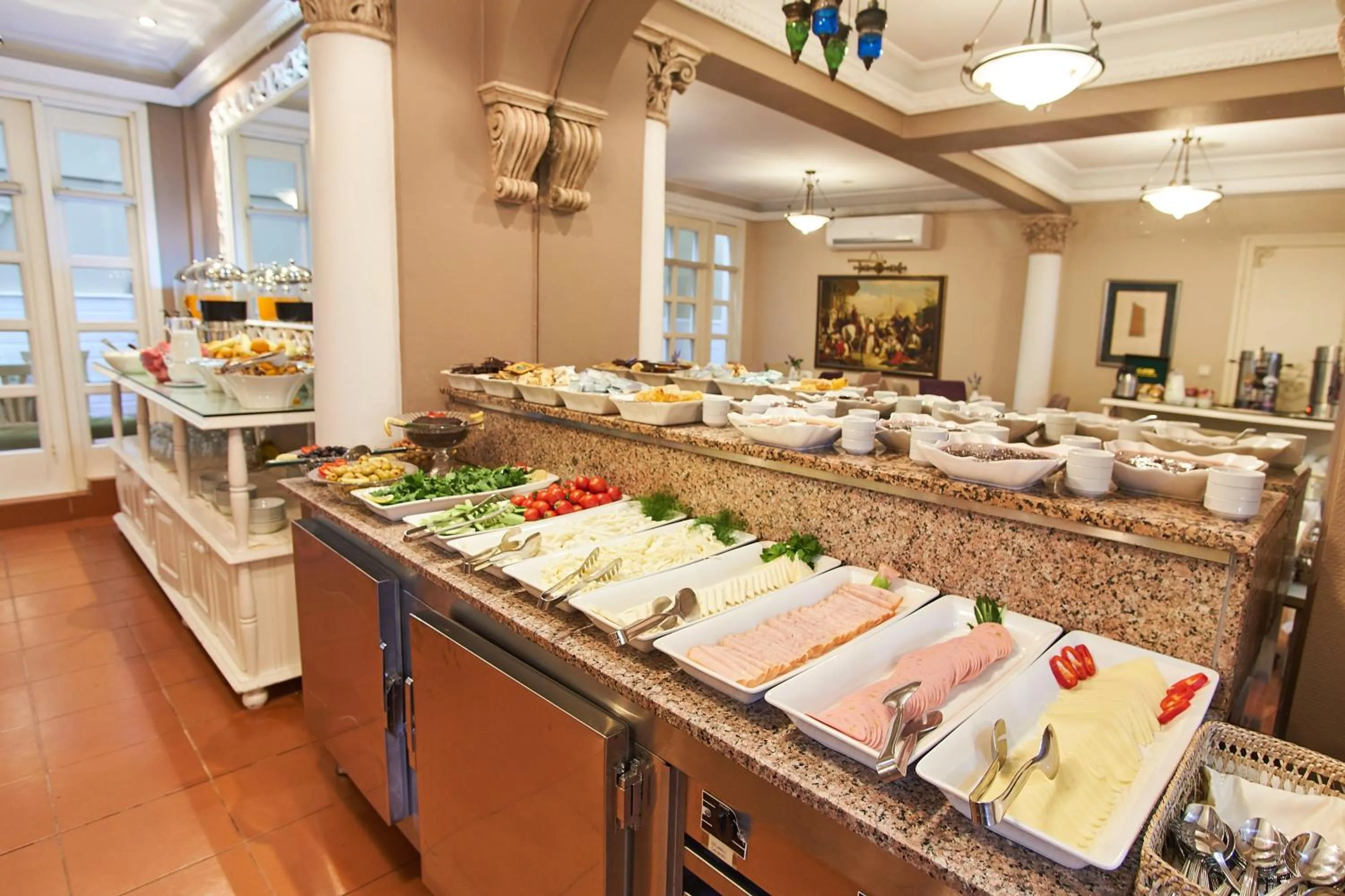 Buffet breakfast in Celal Sultan Hotel Special Class
