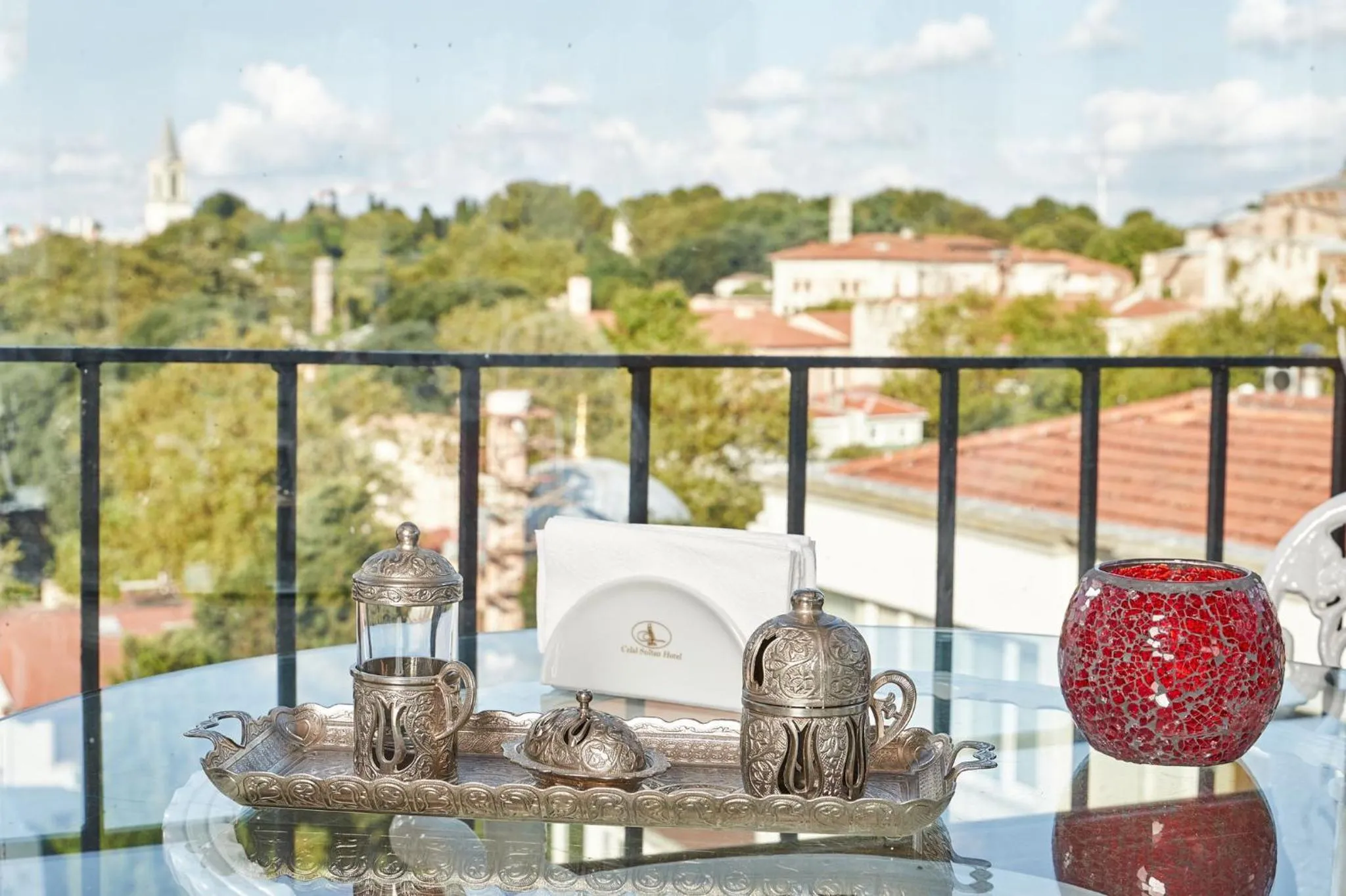 Restaurant/places to eat in Celal Sultan Hotel Special Class