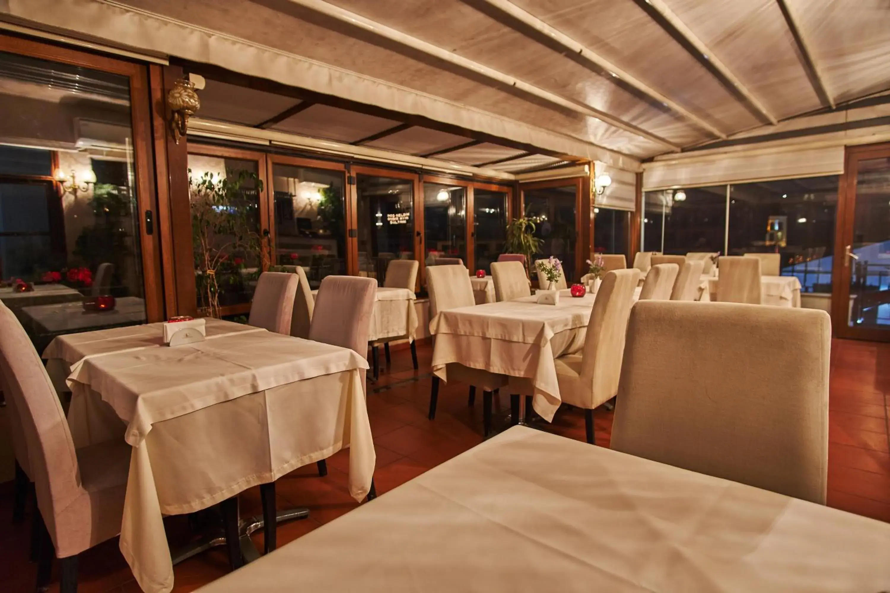 Restaurant/places to eat in Celal Sultan Hotel Special Class Restaurant/places to eat in Celal Sultan Hotel Special Class