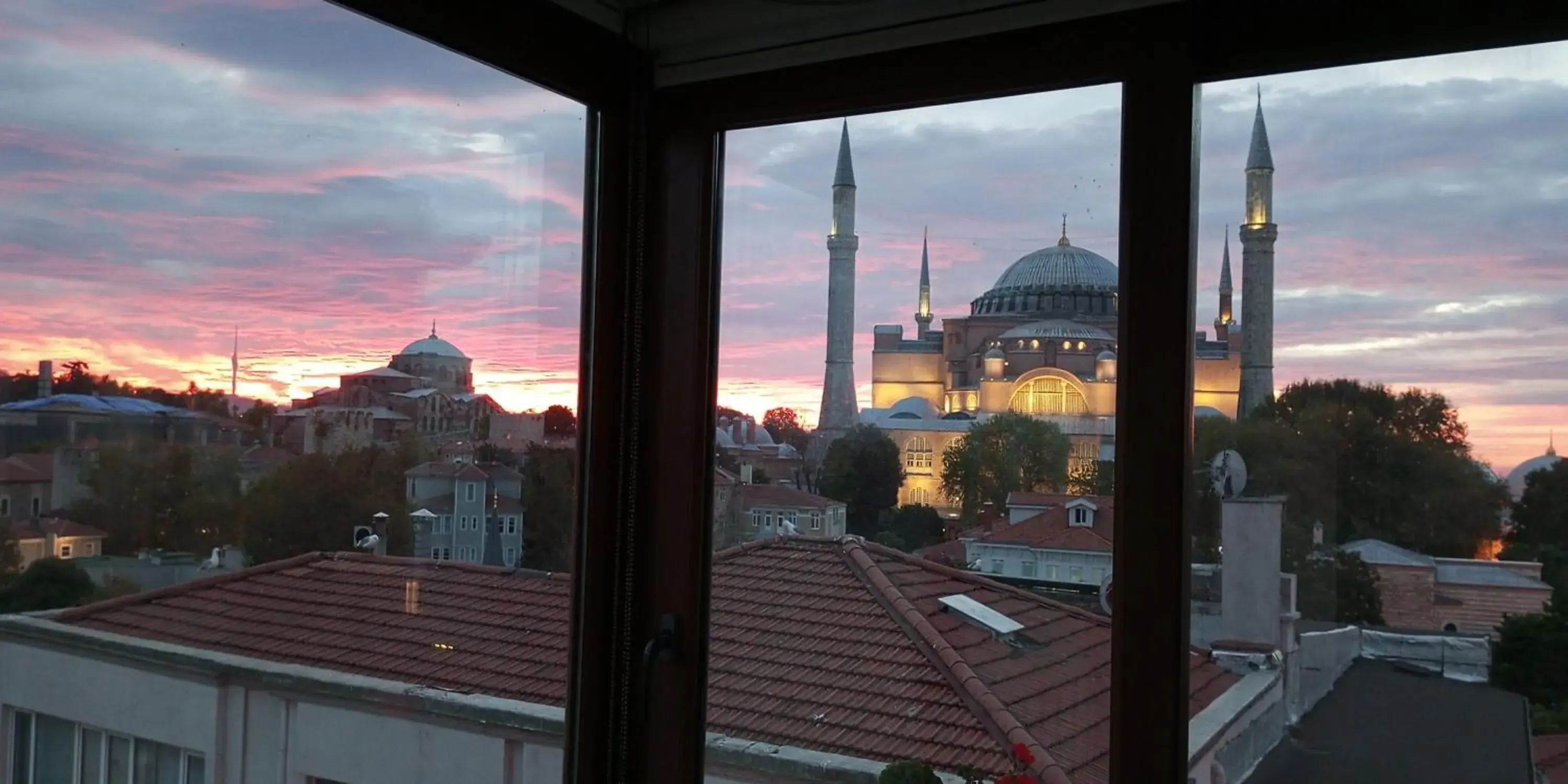 Restaurant/places to eat in Celal Sultan Hotel Special Class Restaurant/places to eat in Celal Sultan Hotel Special Class